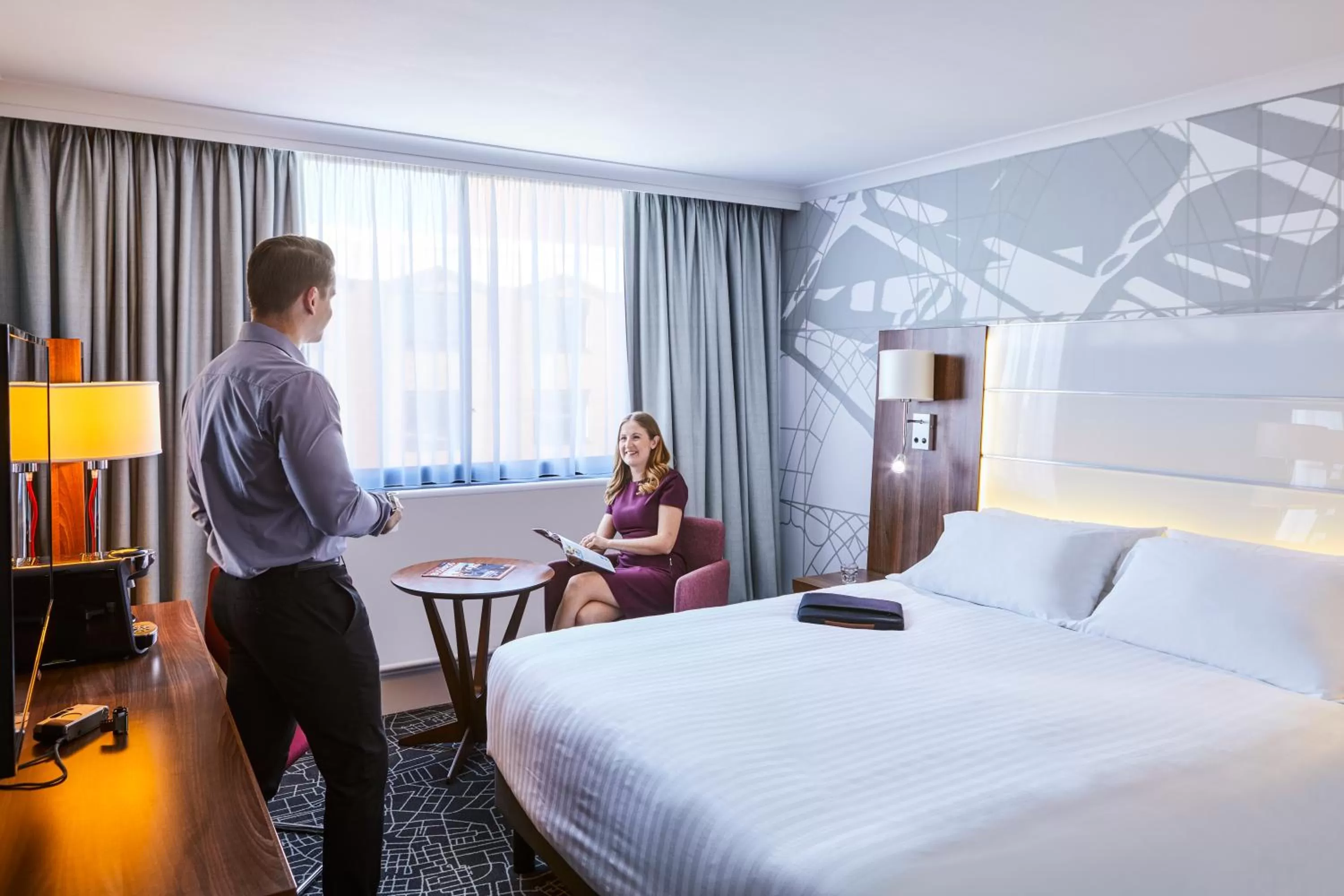 Bedroom, Bed in Mercure Telford Centre Hotel