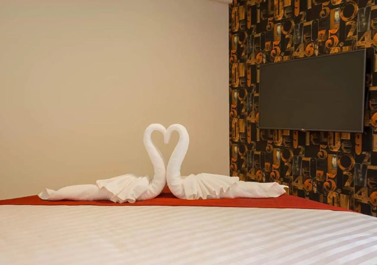 Bed in Tee Pak Dee Resident Phuket