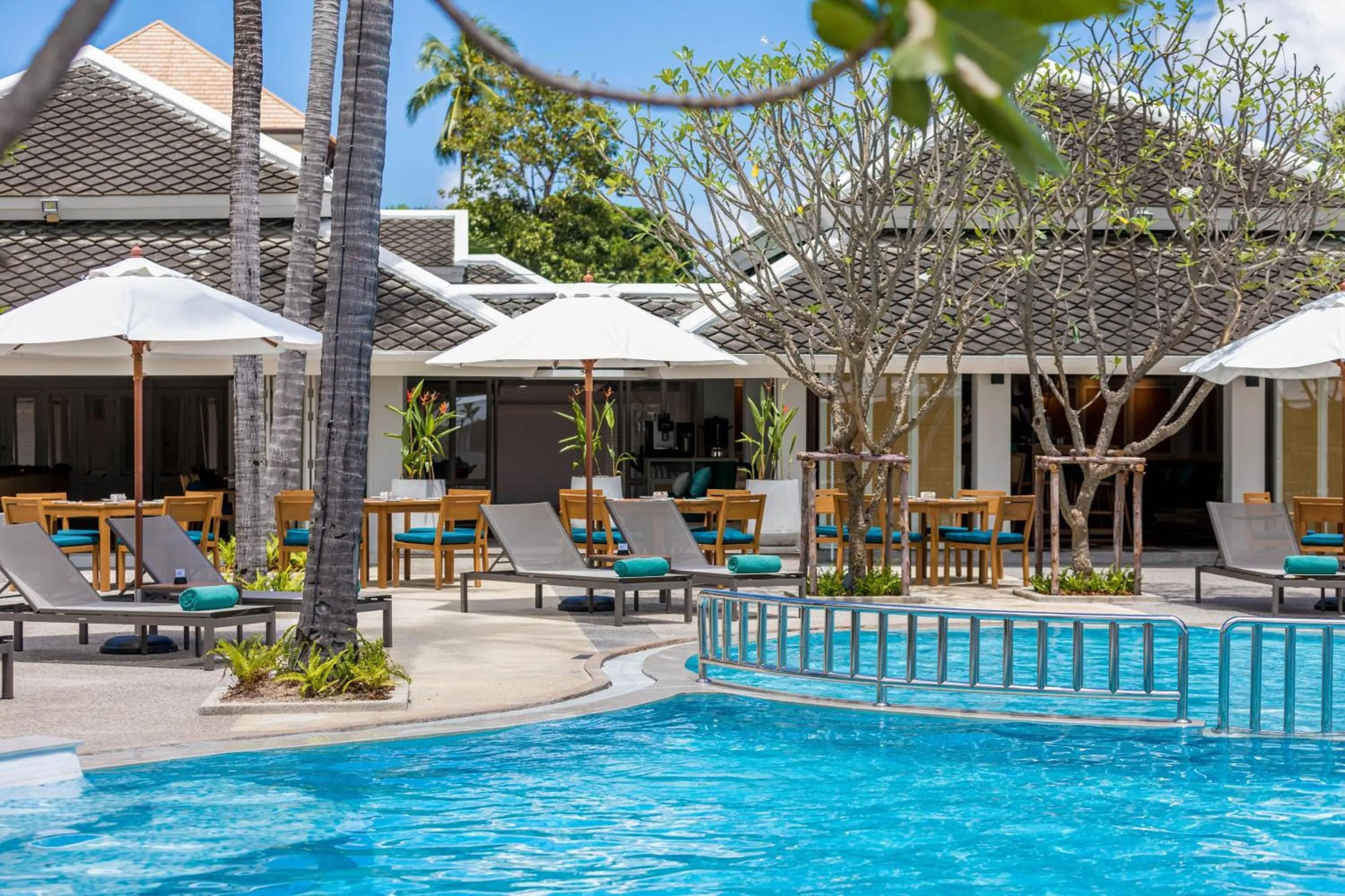 Swimming pool in OUTRIGGER Koh Samui Beach Resort