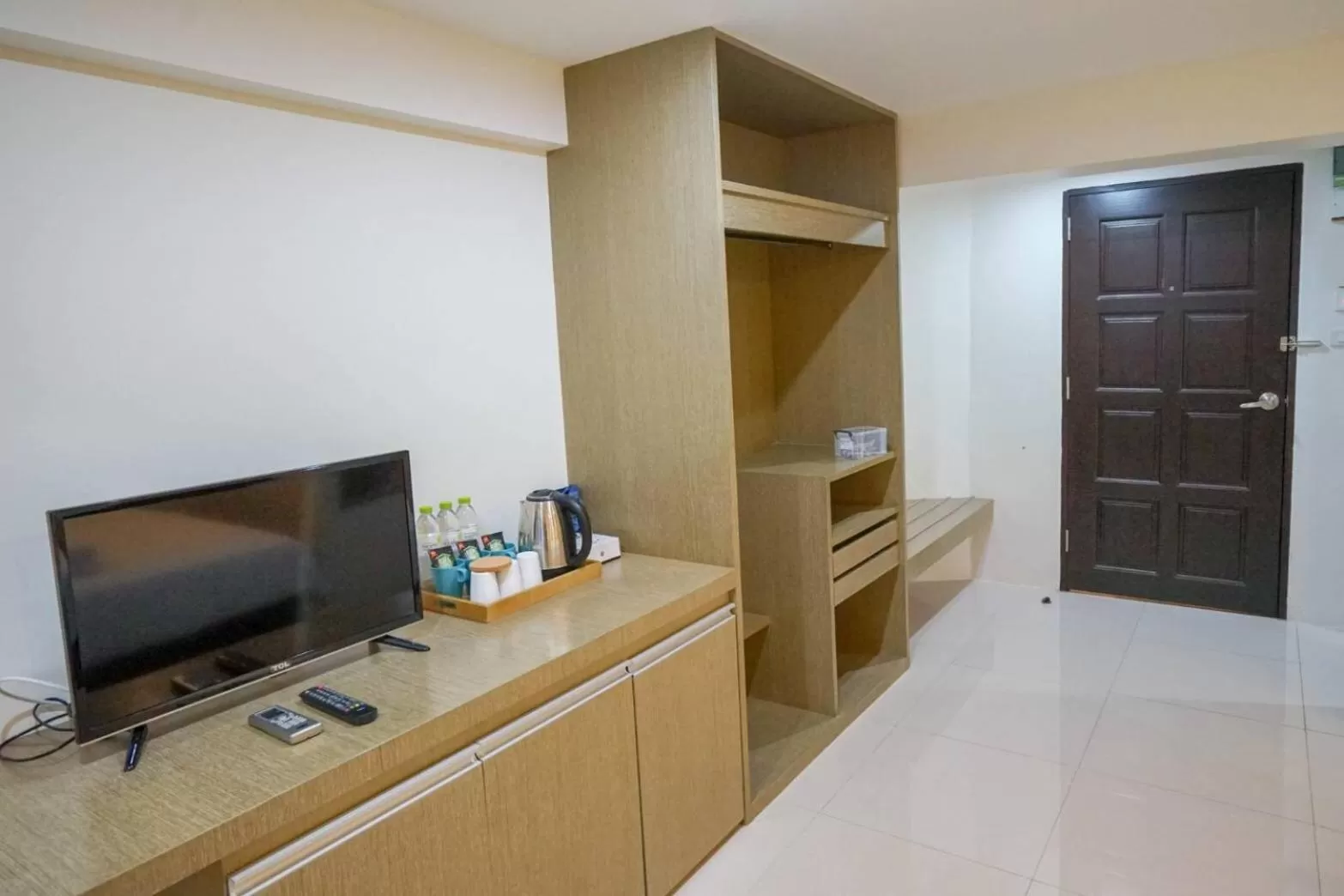 TV and multimedia in Sleepstation at Pratunam