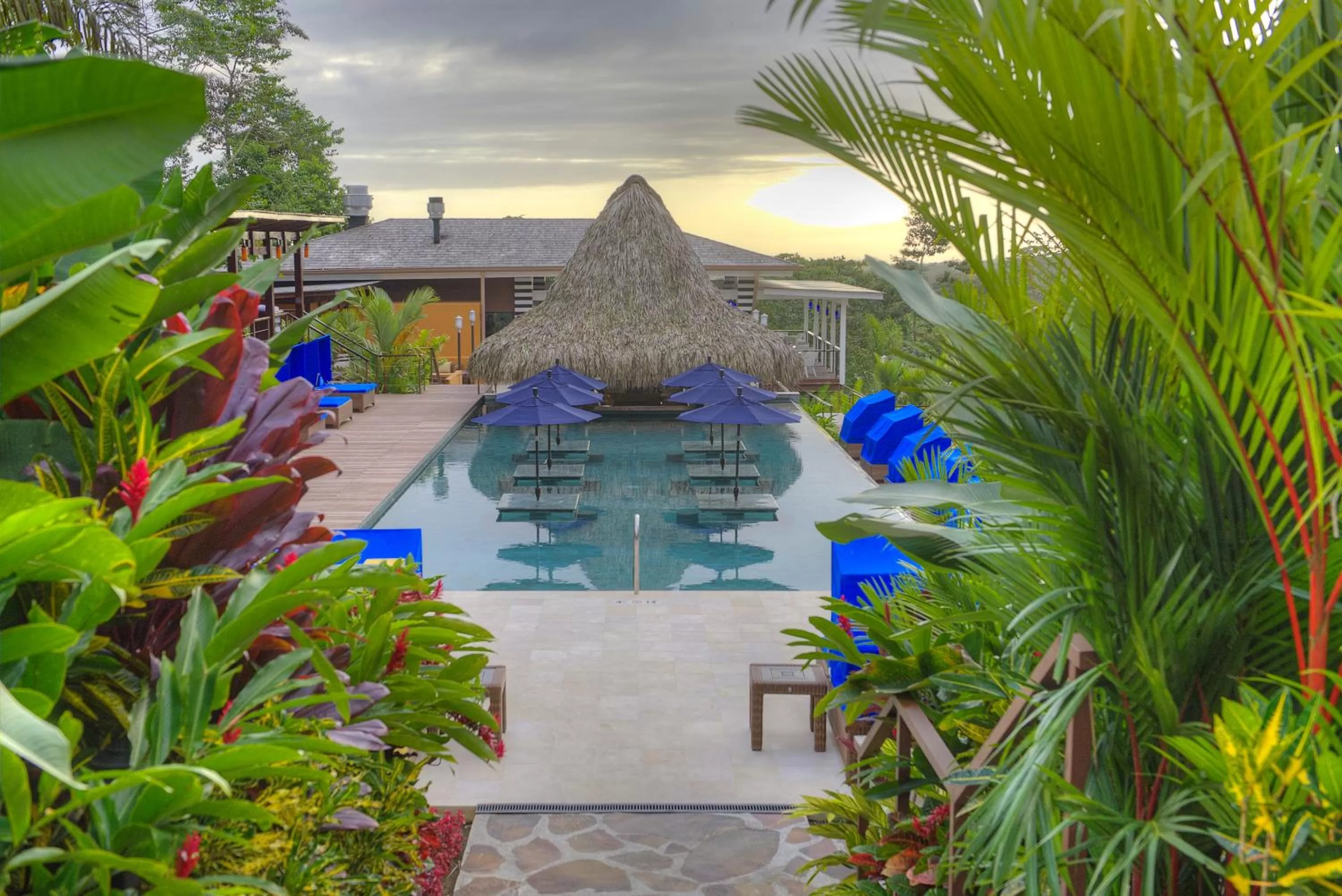 Swimming pool in Nayara Springs - Adults Only