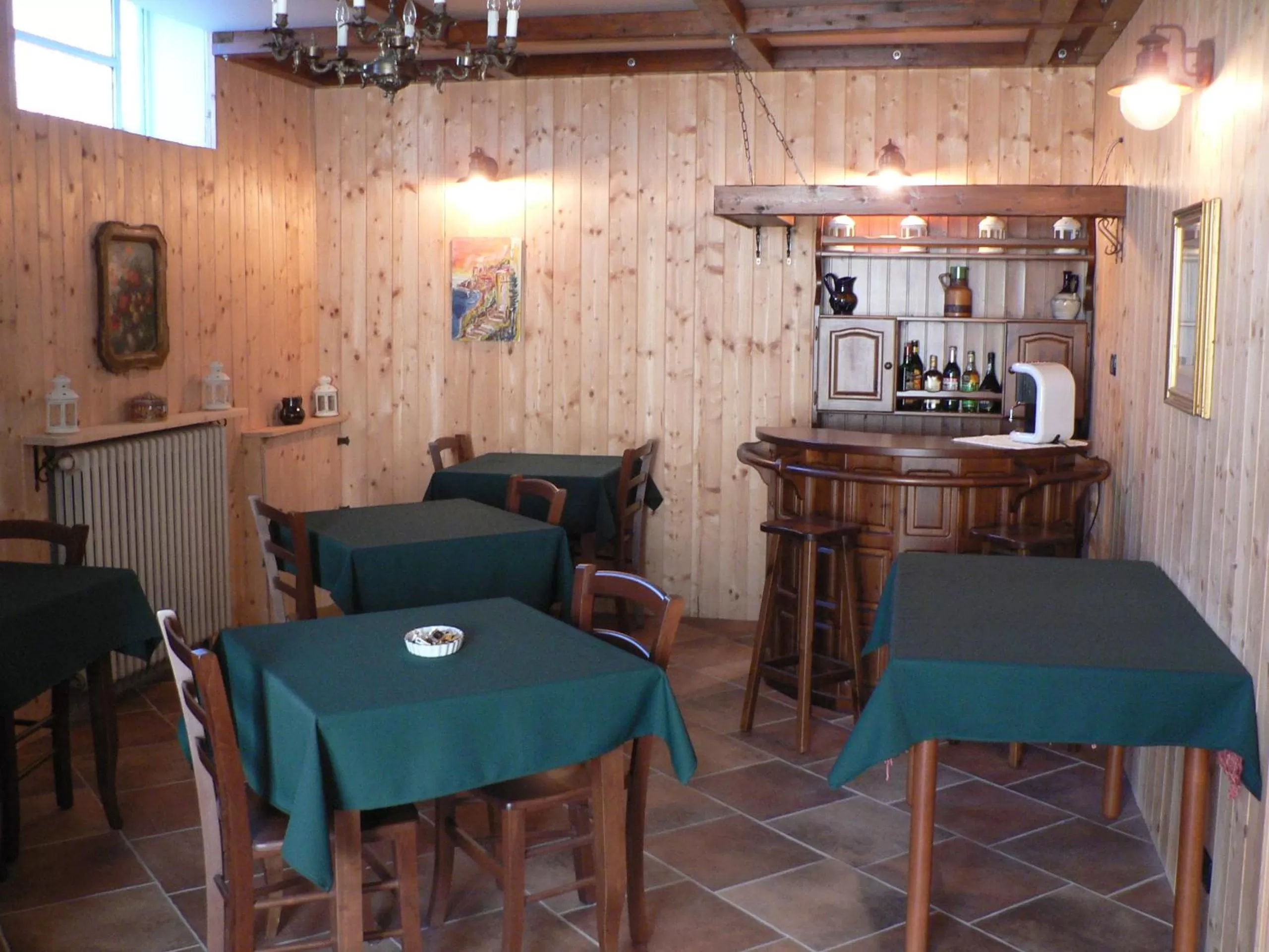 Restaurant/places to eat in La Via del Sole