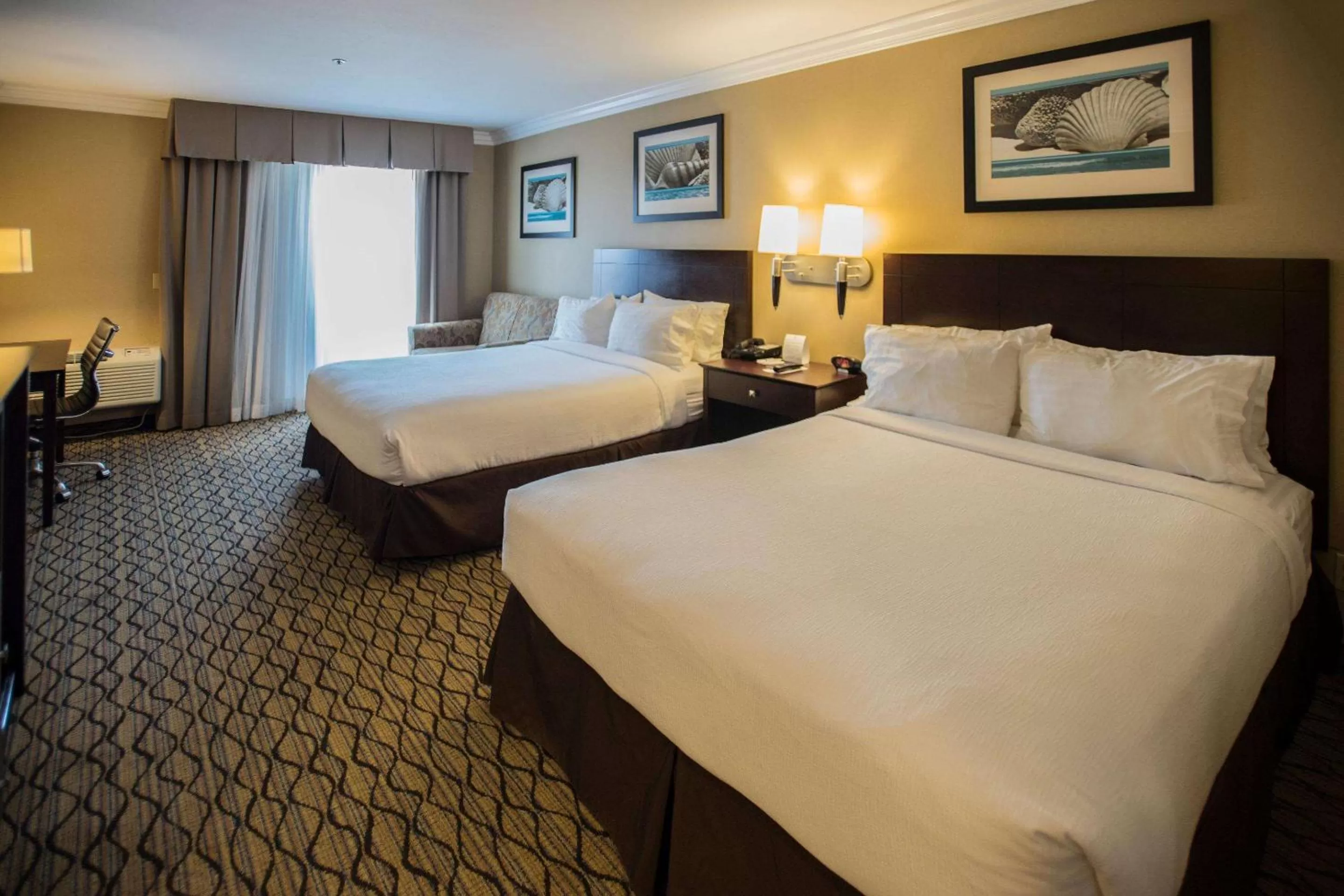 Standard Queen Room with Two Queen Beds - Non-Smoking in The Volare, an Ascend Collection Hotel
