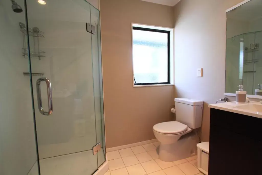 Deluxe Double Room with Private Bathroom in Pacific View Bed and Breakfast Deluxe Double Room with Private Bathroom in Pacific View Bed and Breakfast