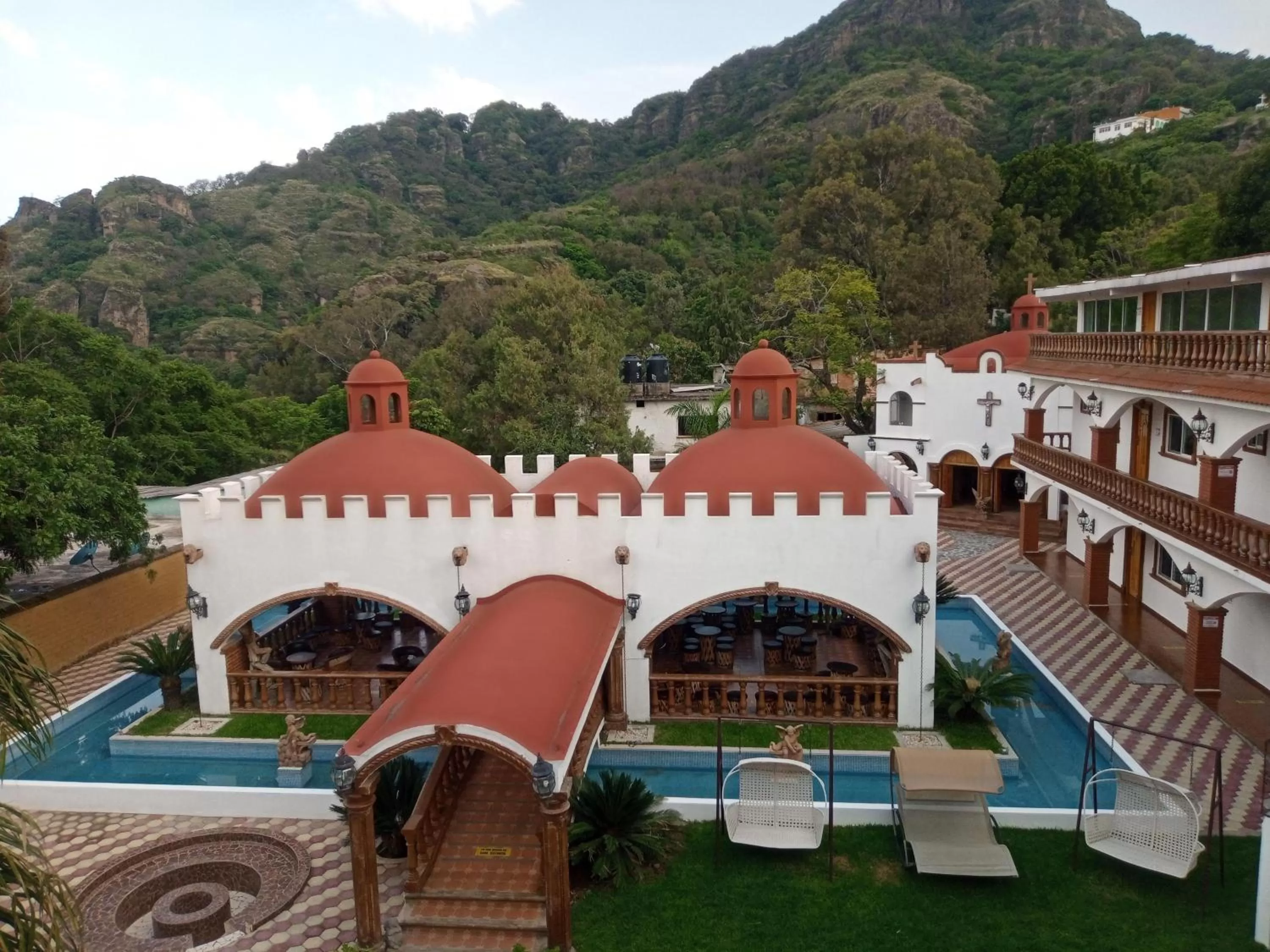 Property building in Hotel Leyenda del Tepozteco