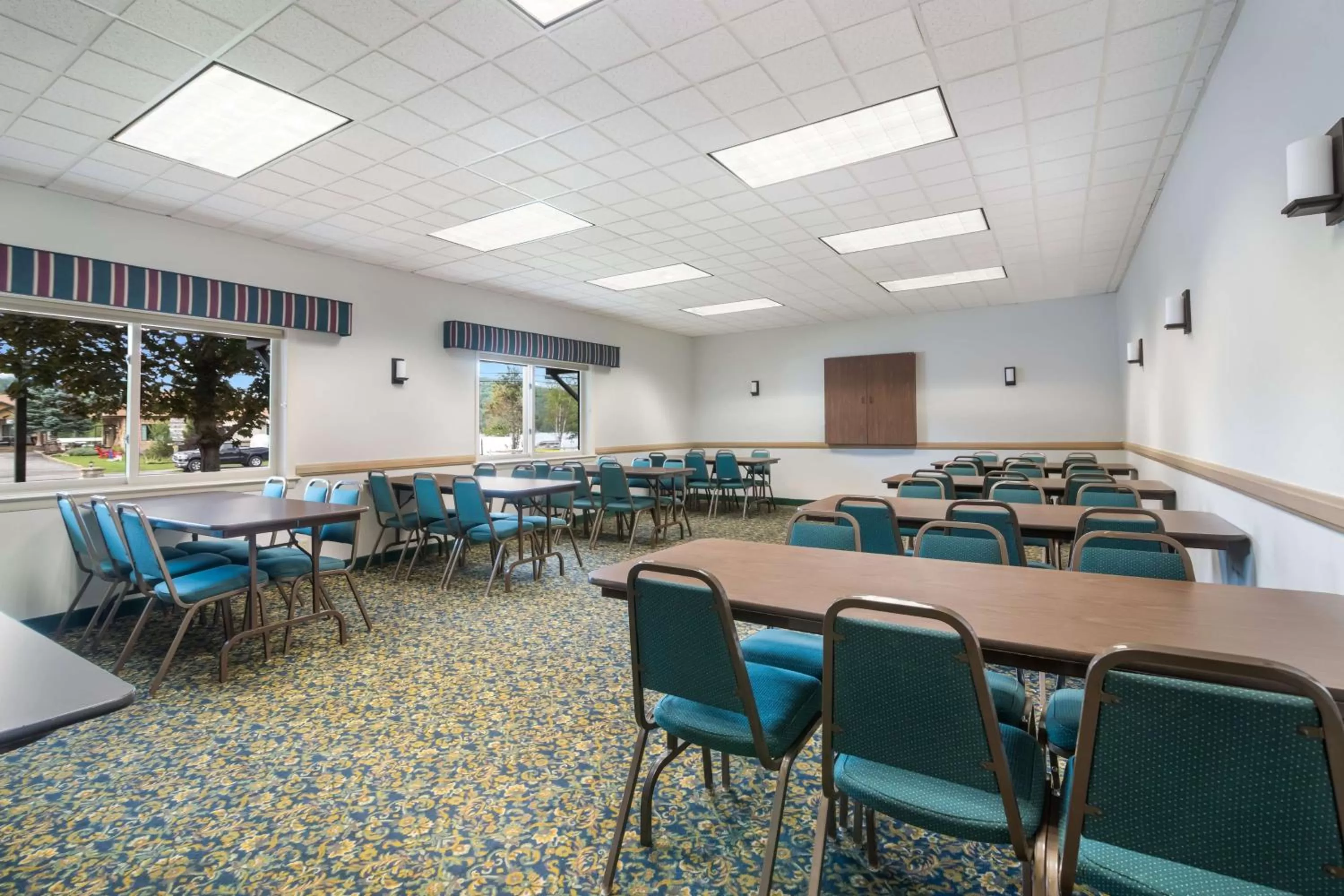 Meeting/conference room in Best Western Saranac Lake