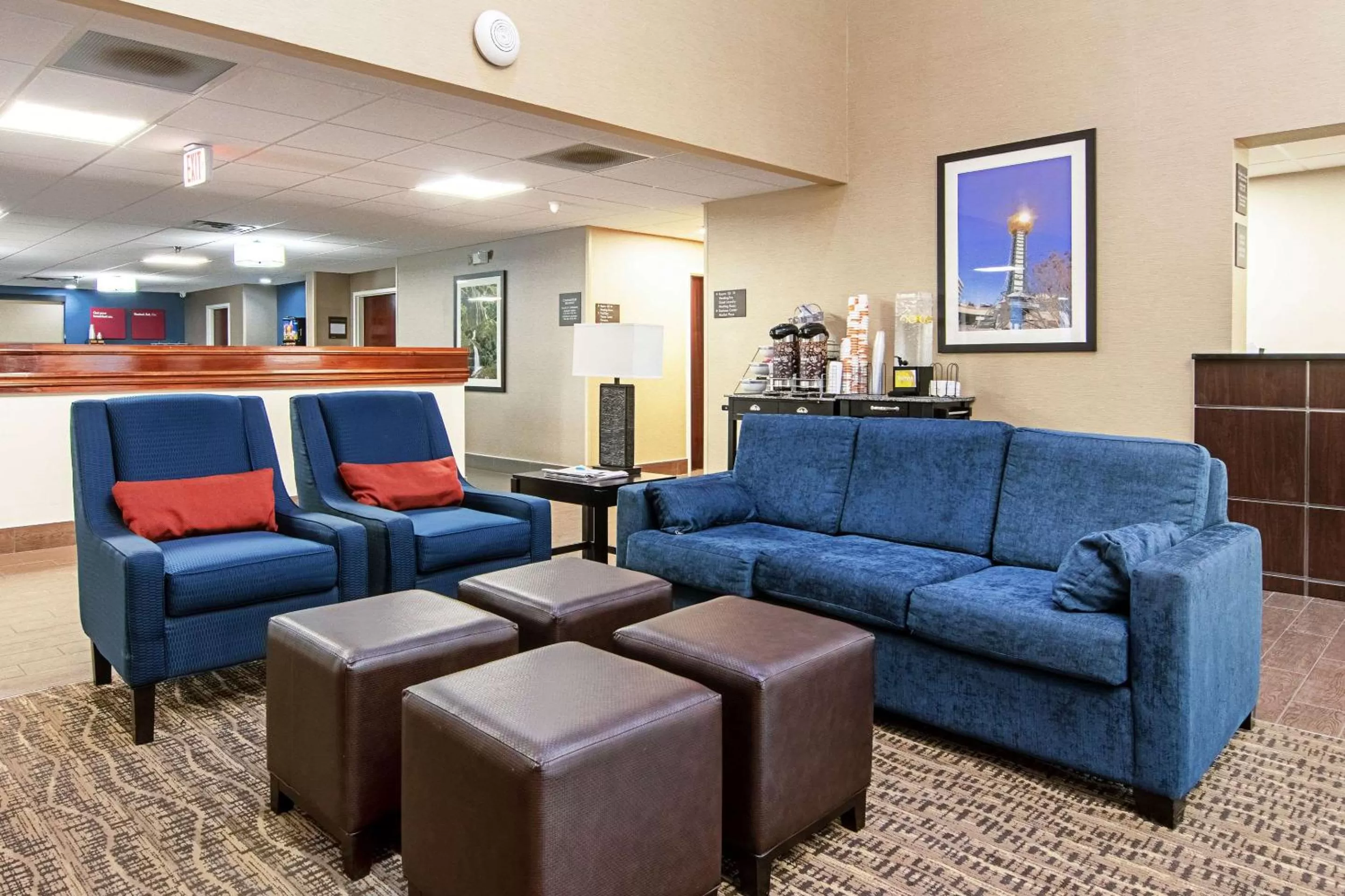 Lobby or reception in Comfort Suites Knoxville Airport