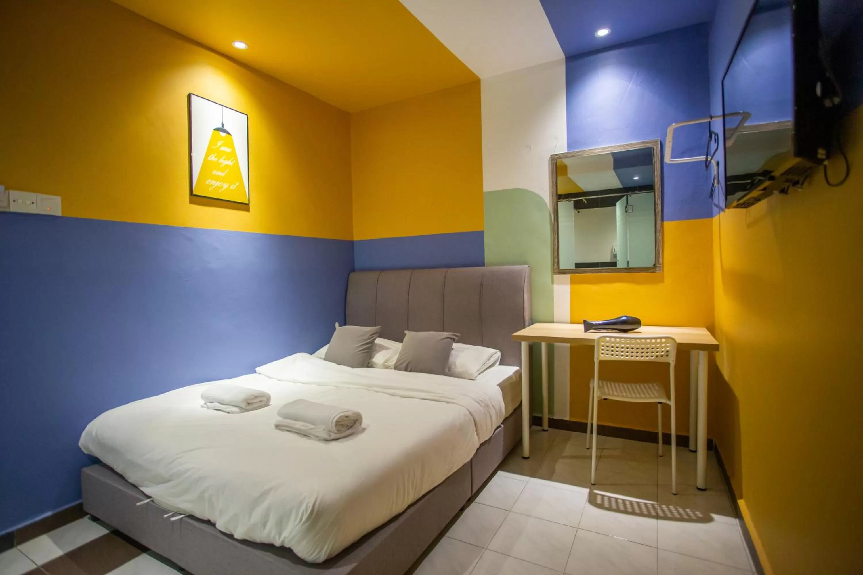 Bed in The Cave By Cactus Hotel Skudai