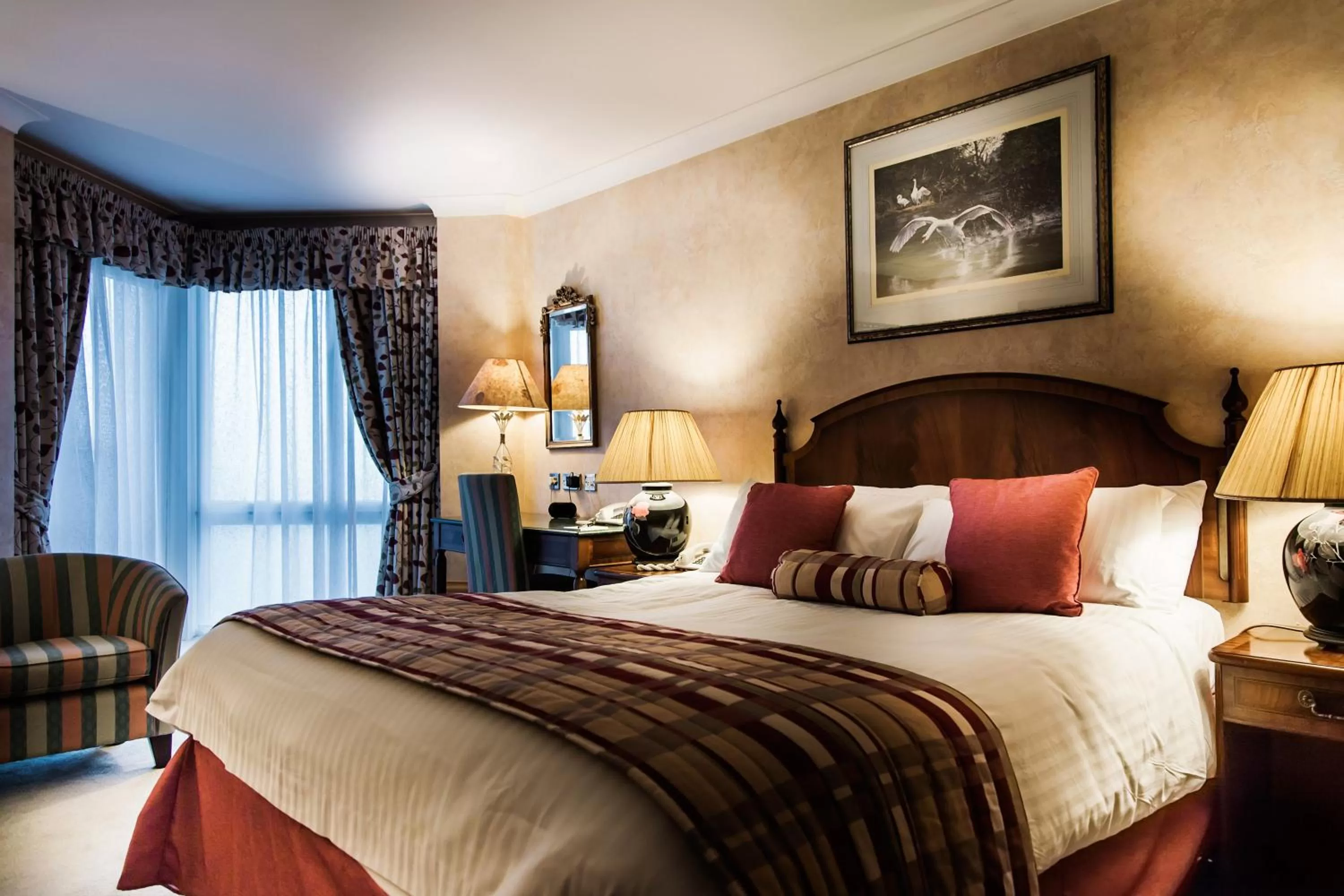 Bedroom, Bed in Swindon Blunsdon House Hotel, BW Premier Collection