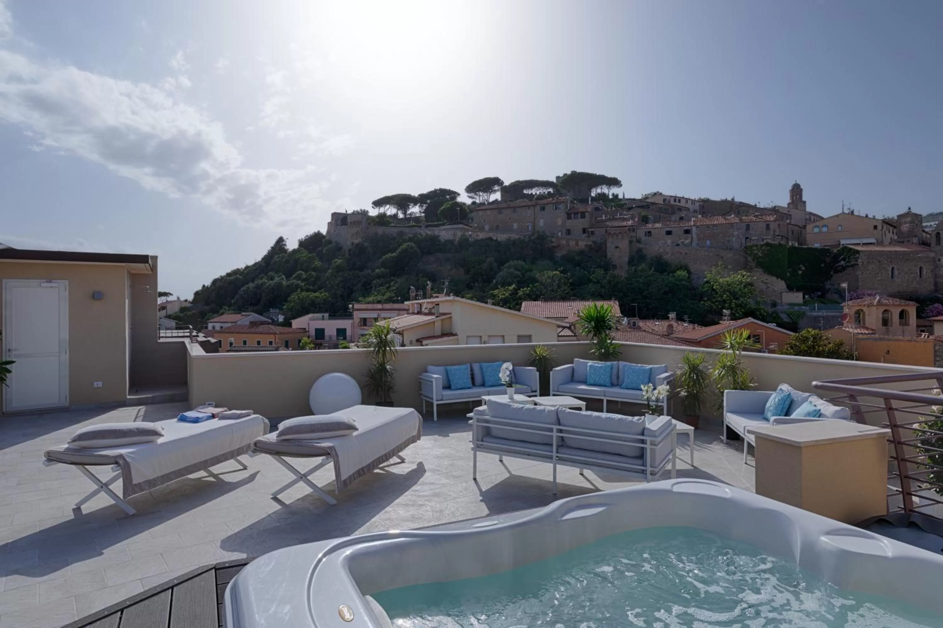 Natural landscape in Roma Hotel