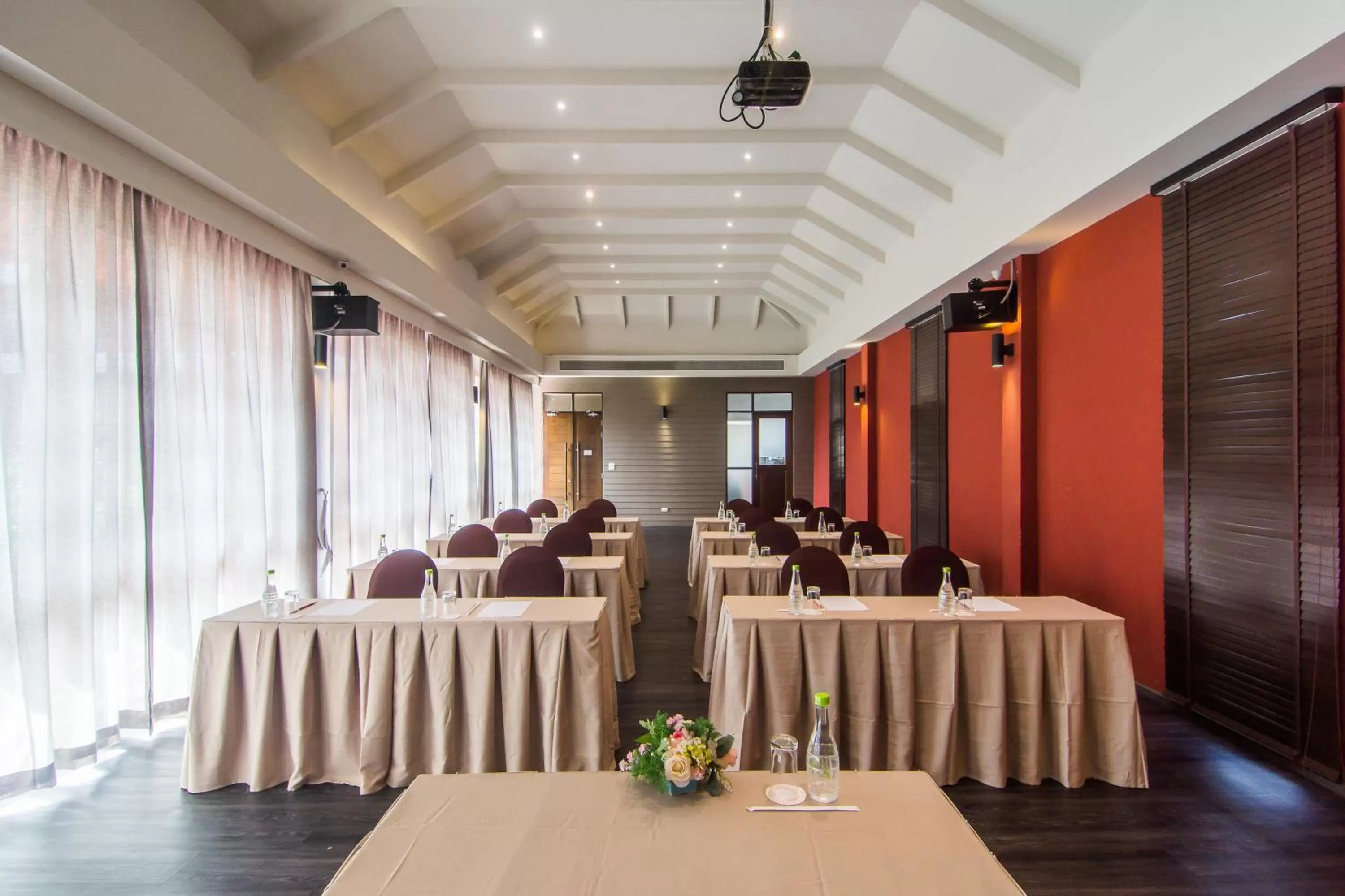 Meeting/conference room in Ayrest Hua Hin Hotel