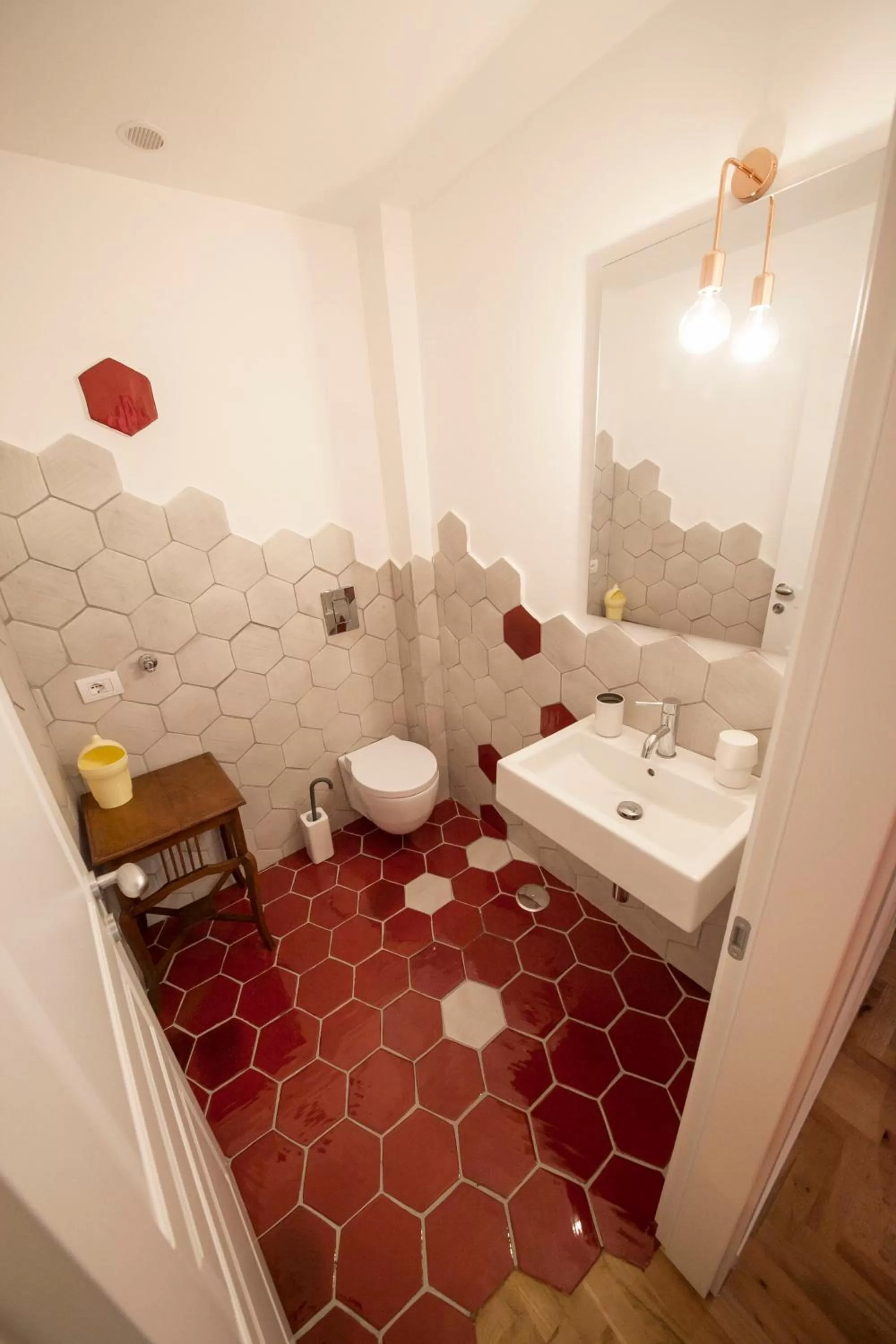 Bathroom in Ovo - Slow Travel