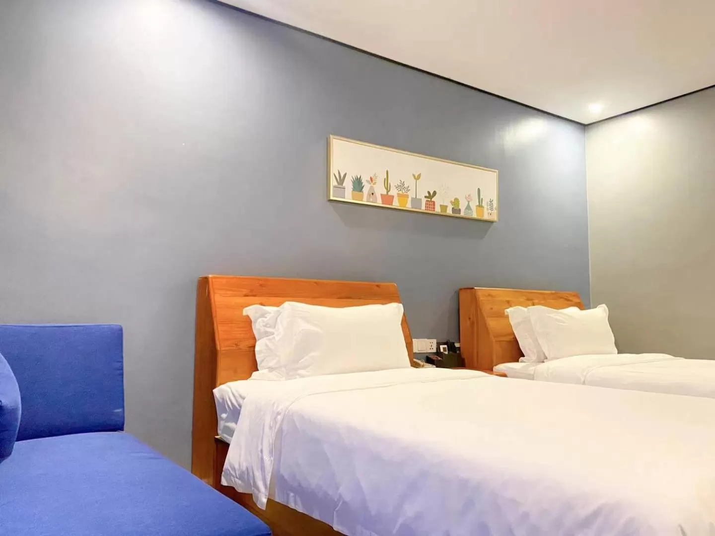 Photo of the whole room in Junlan Hotel