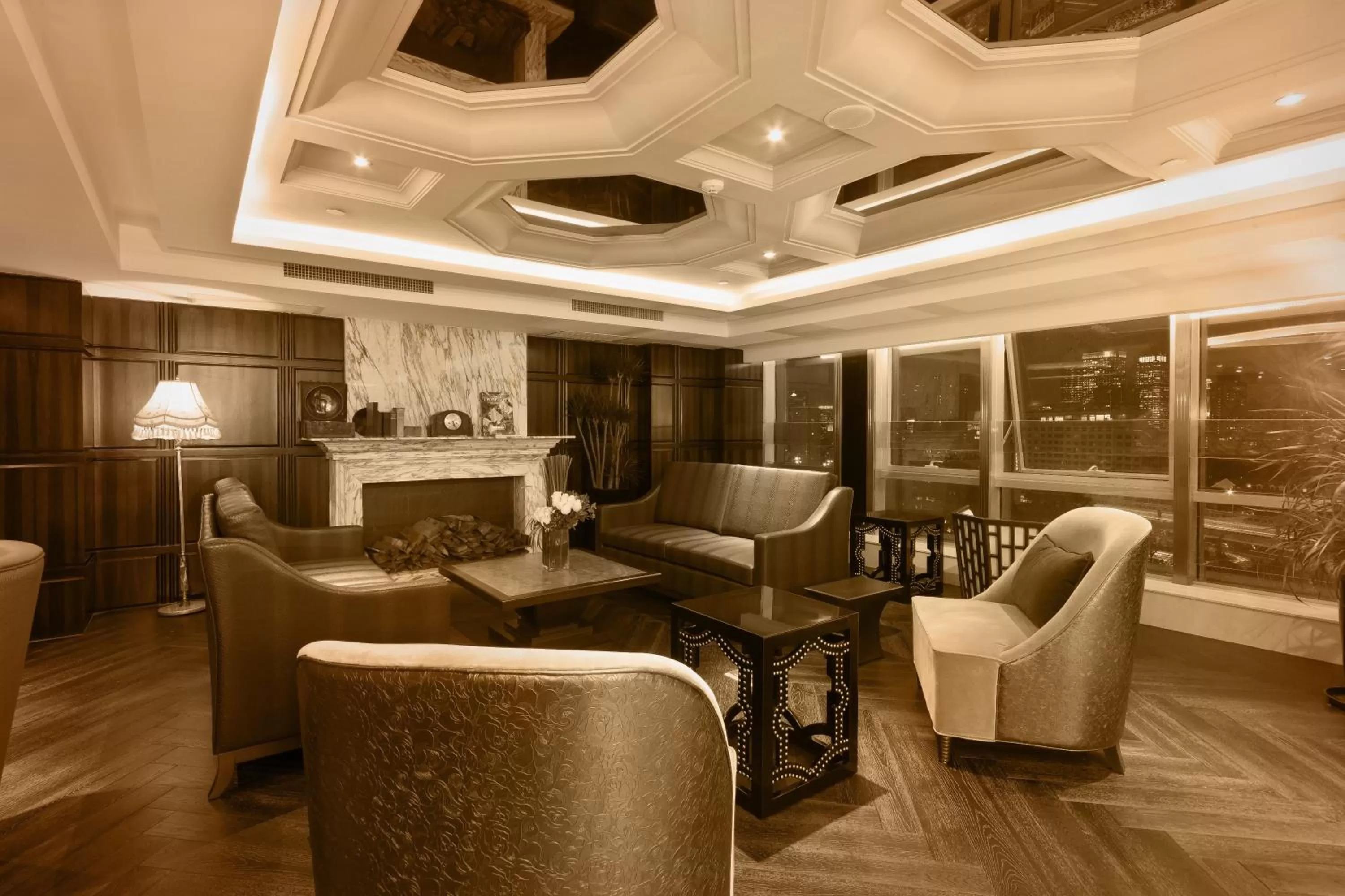 Lounge or bar in Paramount Gallery Hotel