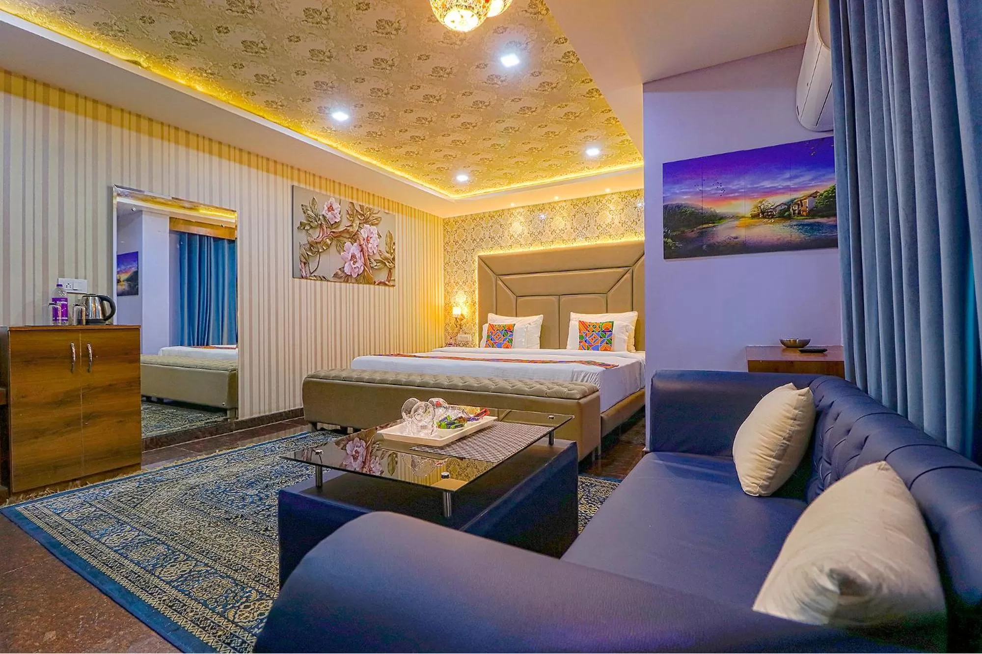 Living room, Bed in FabHotel Prime Z Grand