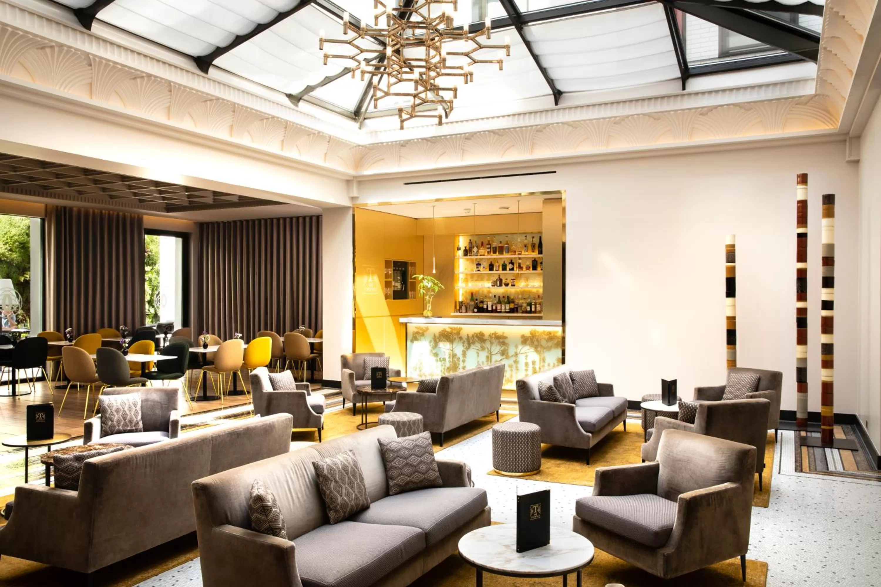 Lounge or bar in Le Tsuba Hotel