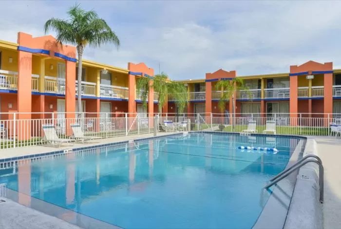 Swimming pool in Americas Best Value Inn Sarasota