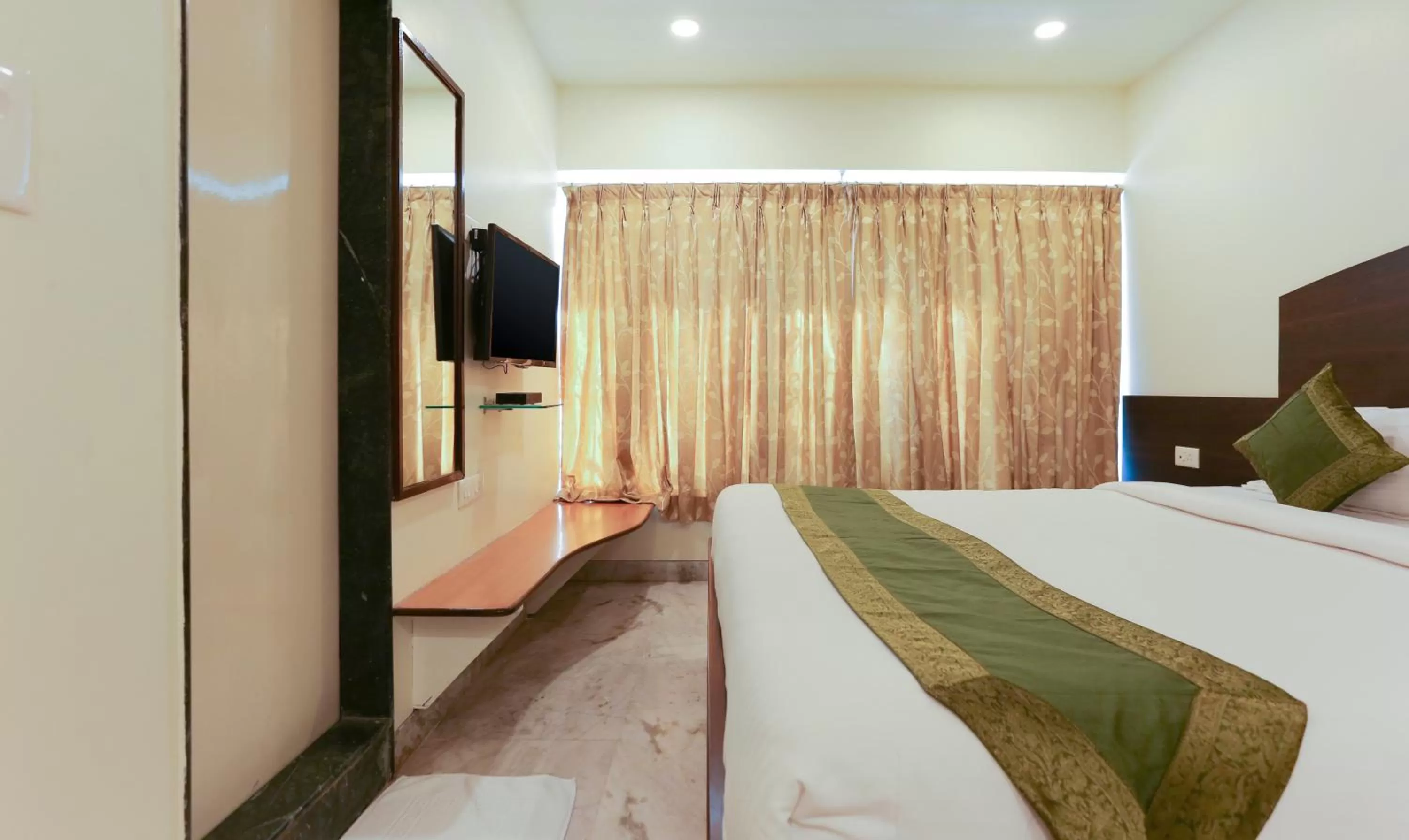 TV and multimedia, Bed in Itsy Hotels Hill View Ex