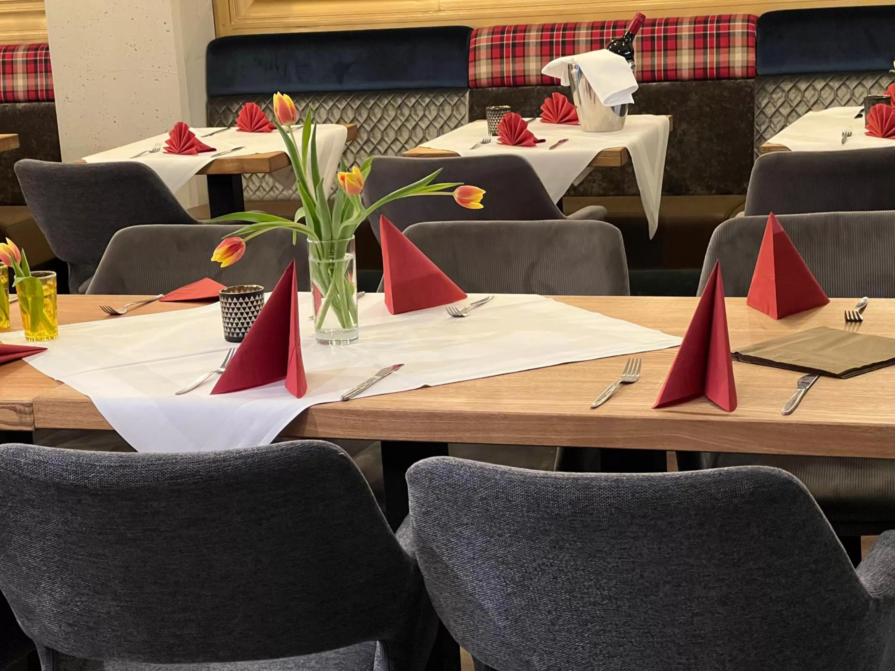 Restaurant/places to eat in Hotel Ammerländer Hof