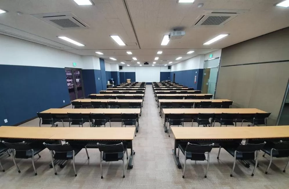 Business facilities in Ramada by Wyndham Dongtan