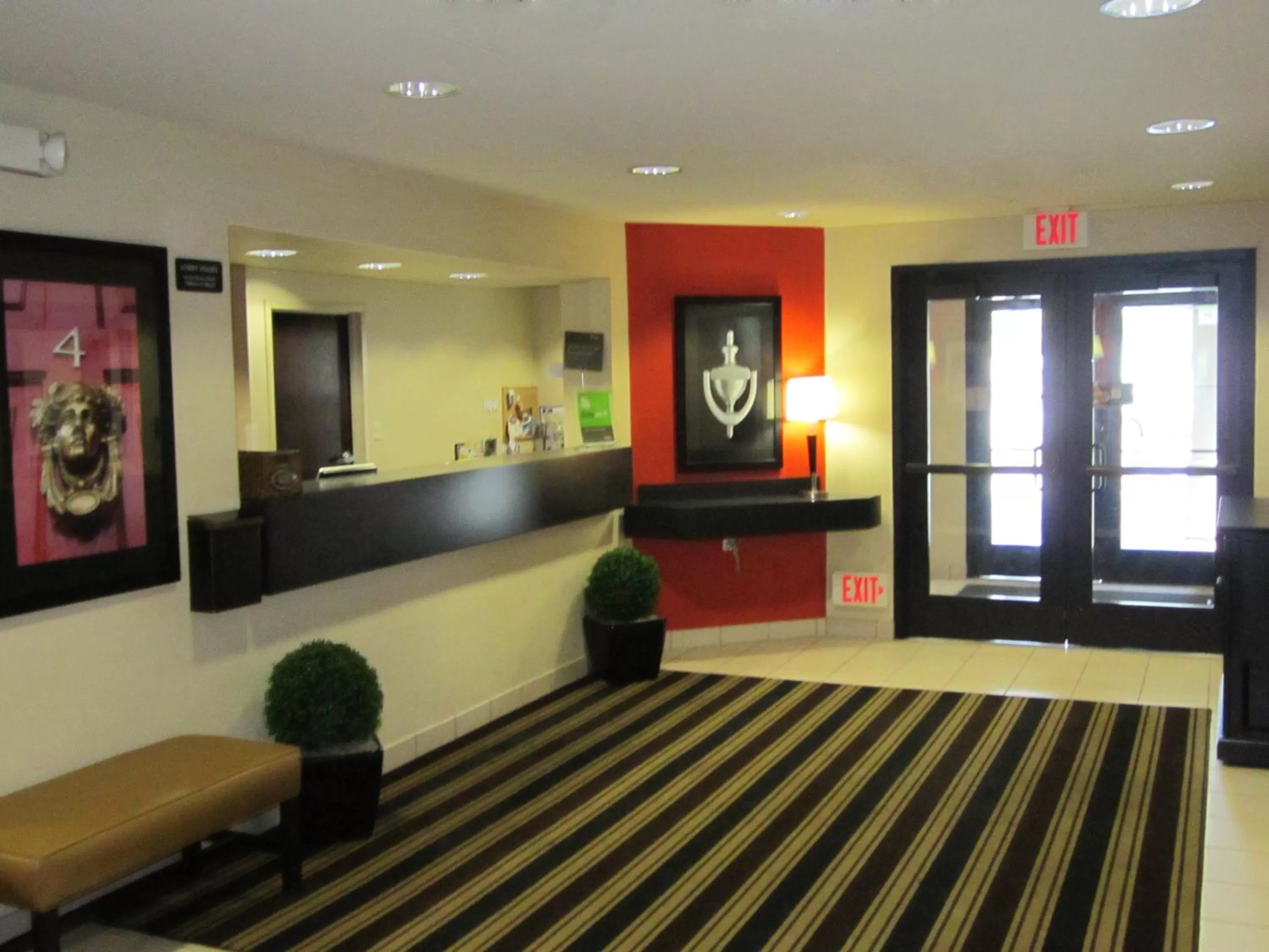 Lobby or reception in Extended Stay America Suites - Orange County - Huntington Beach