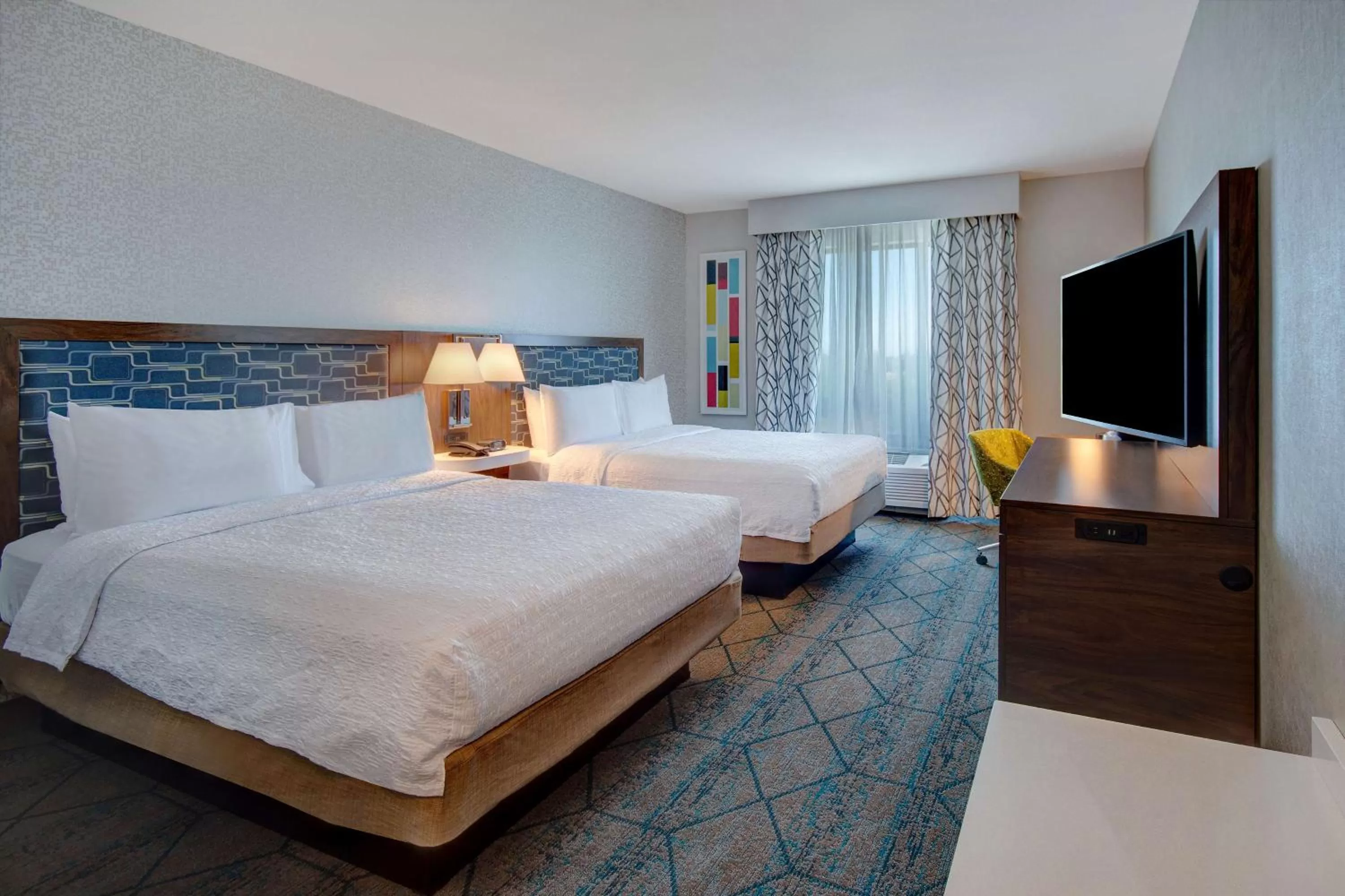 Bed in Hampton Inn & Suites Sunnyvale-Silicon Valley, Ca