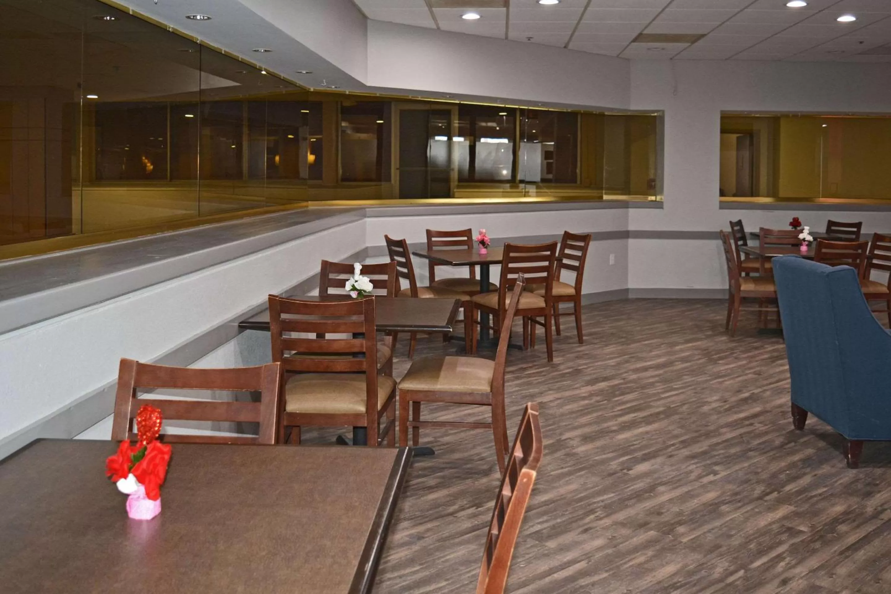 Breakfast in Quality Inn & Suites East Syracuse - Carrier Circle