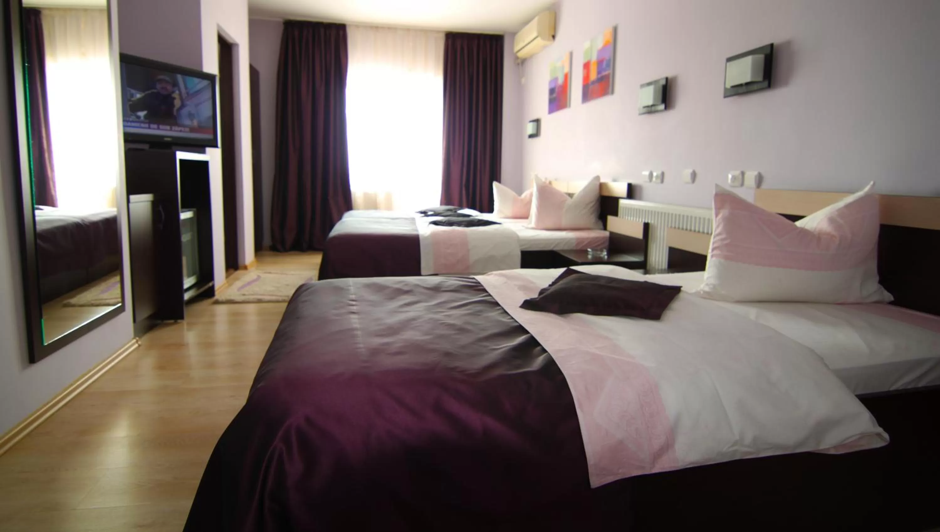 Photo of the whole room, Bed in Hotel Sheriff