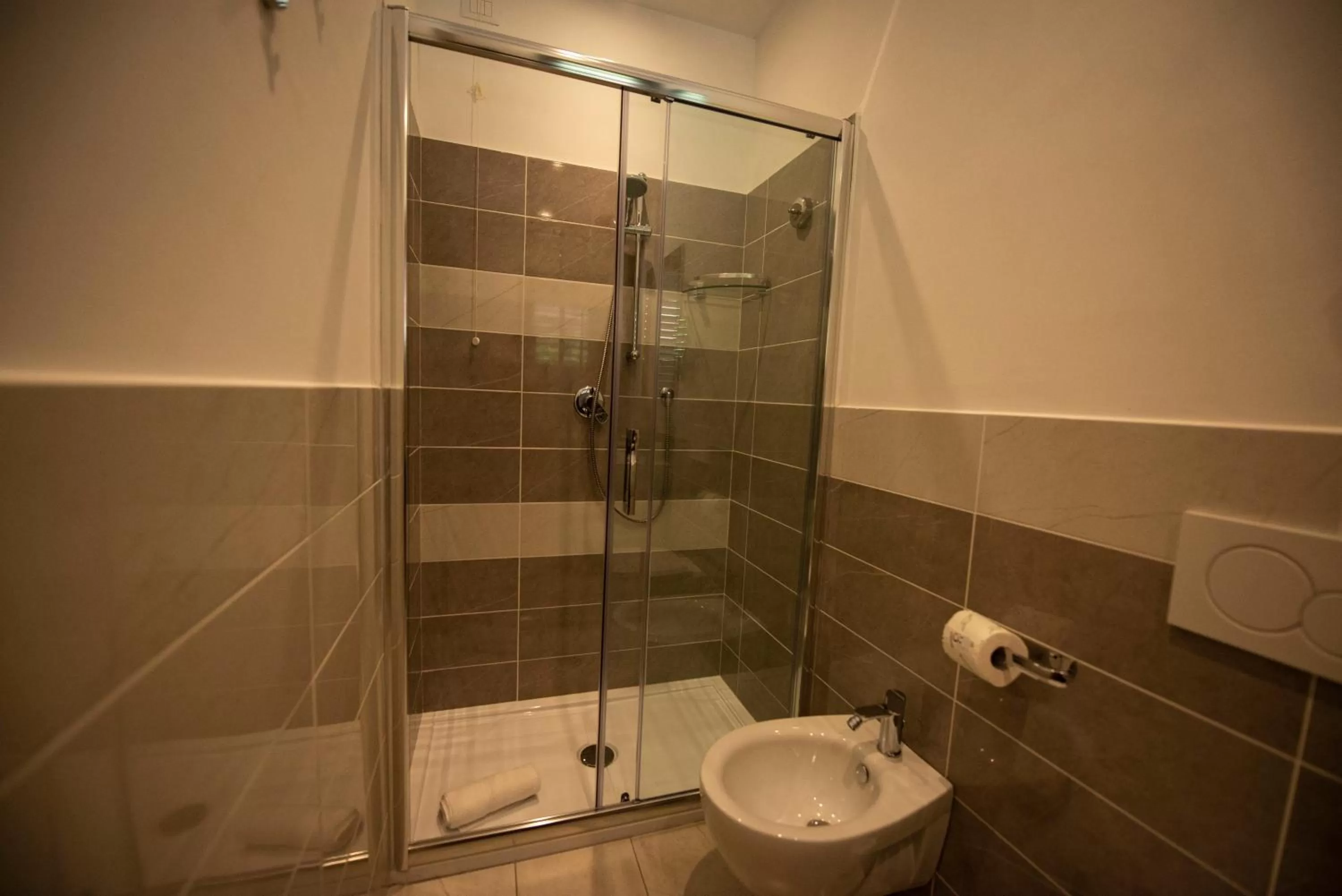 Shower in Aether Suites Tropea - Free Private Parking