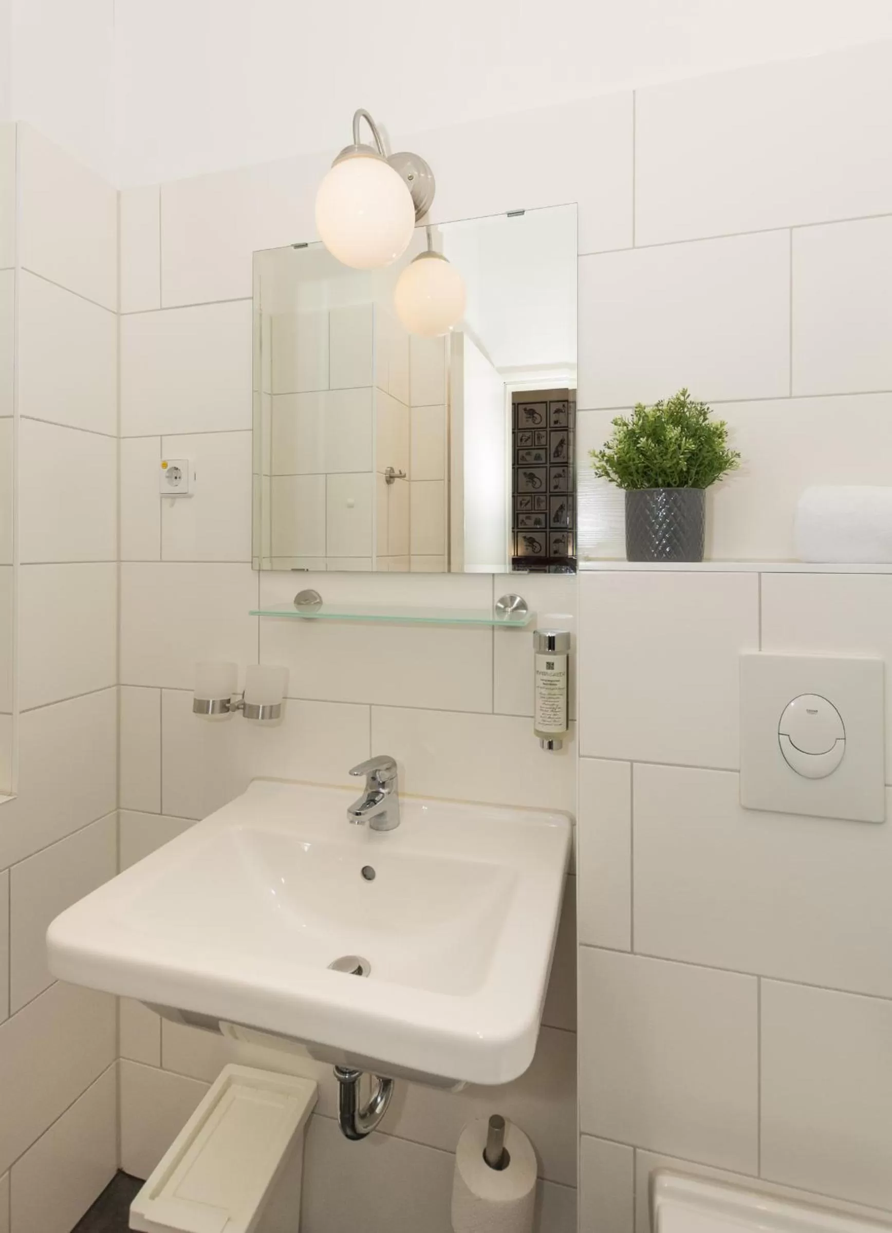 Bathroom in Old Town Hotel