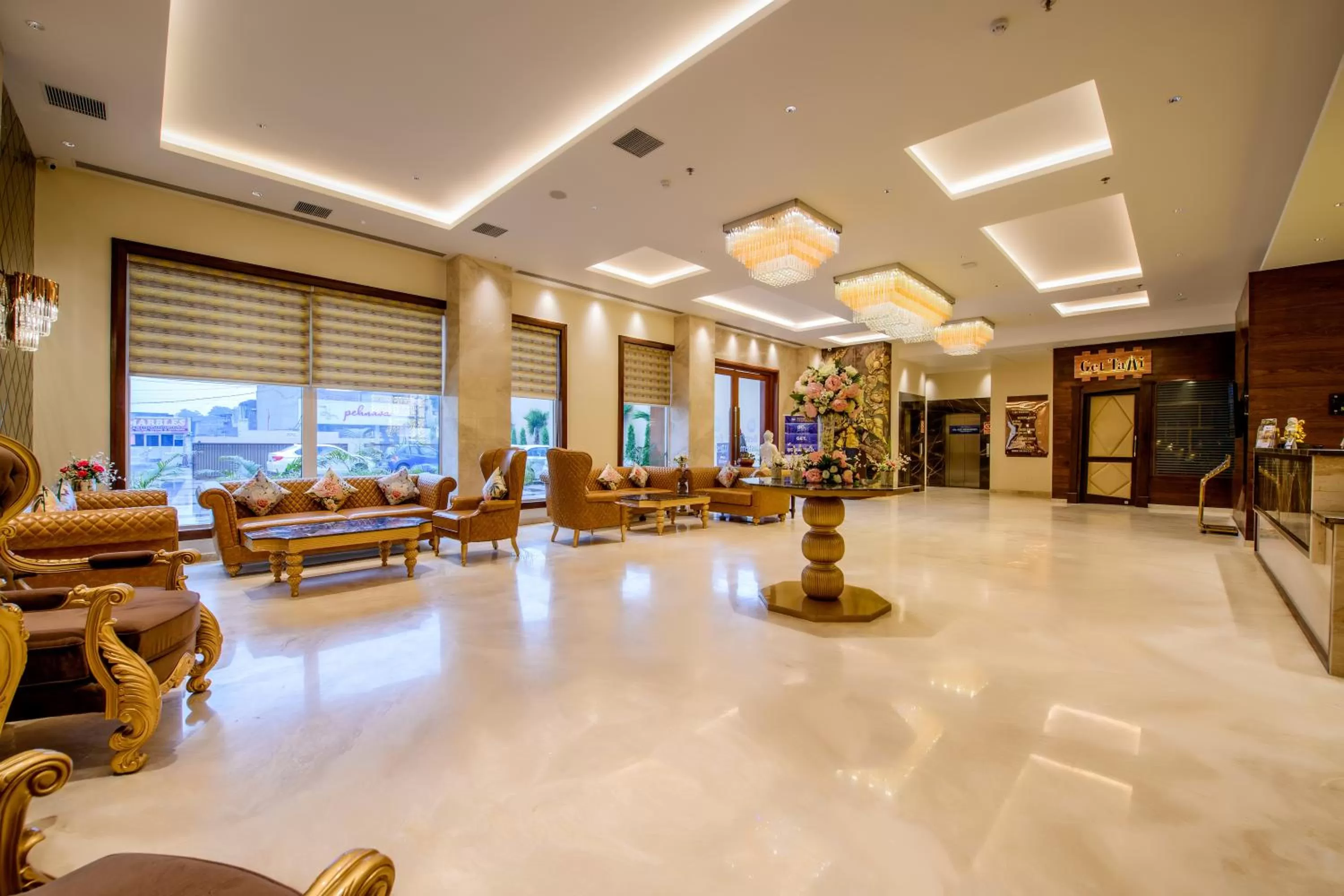 Seating area in Best Western Kapurthala