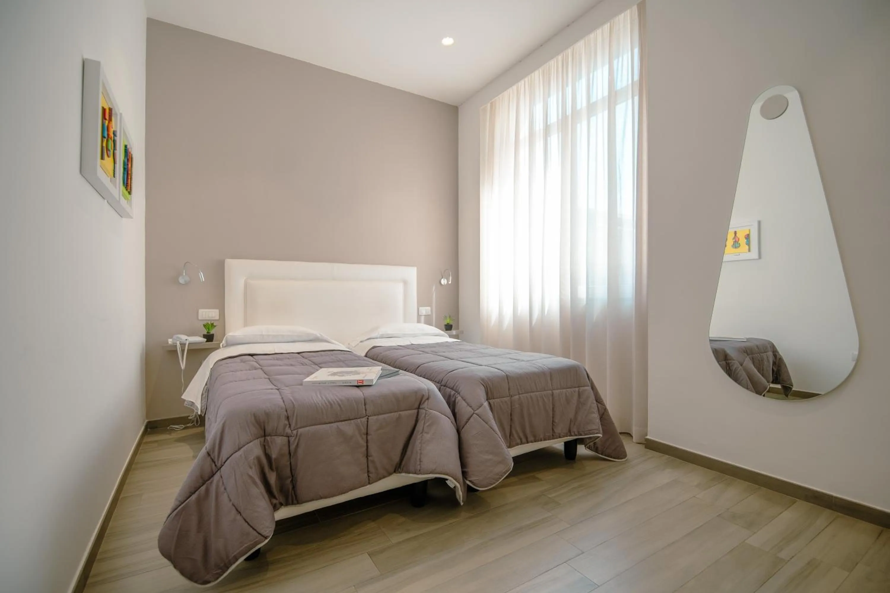 Photo of the whole room, Bed in Hotel Bruman Salerno