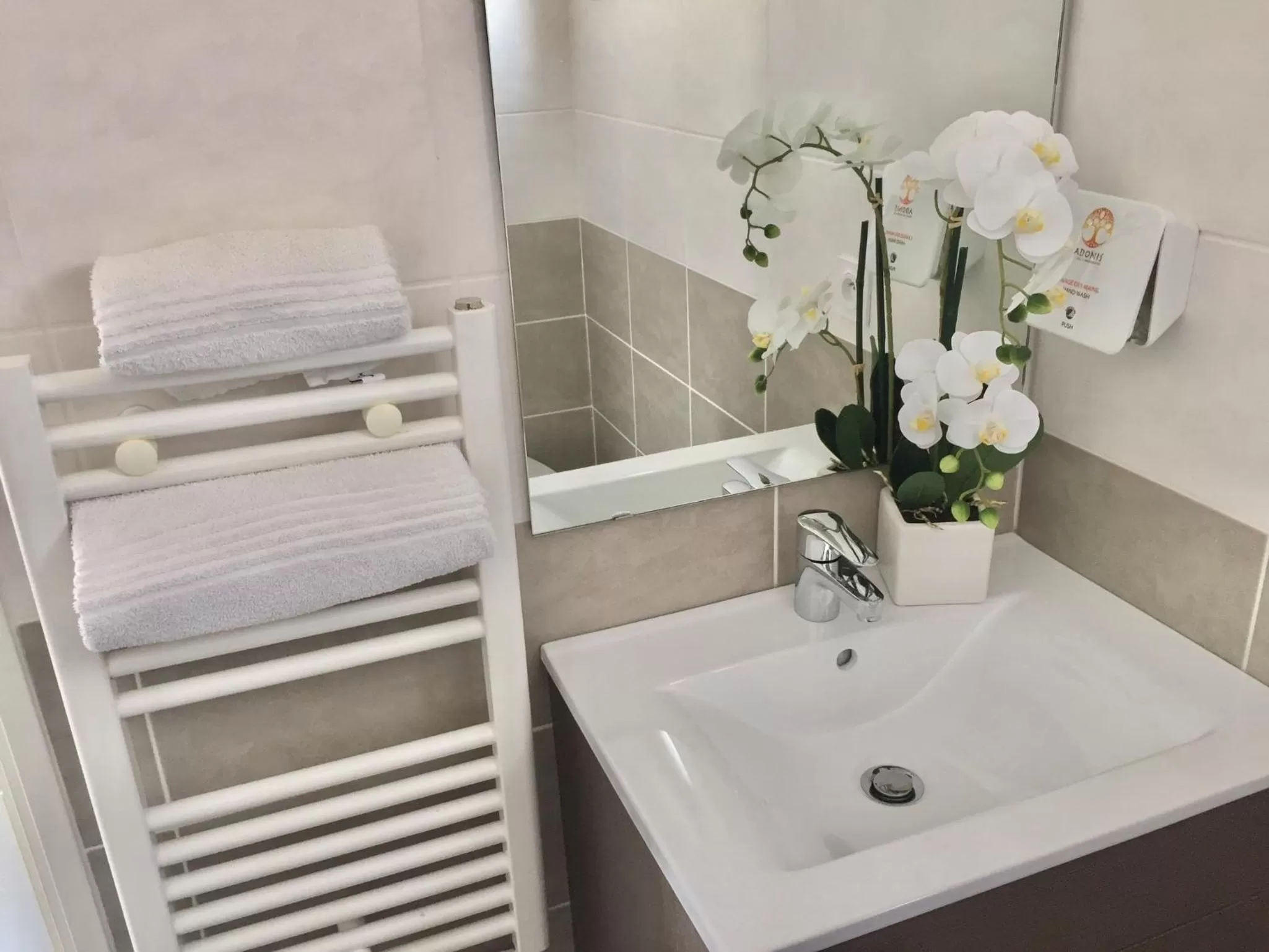 Shower in Les Terrasses D'Aix - Studio avec Grande Terrasse privée