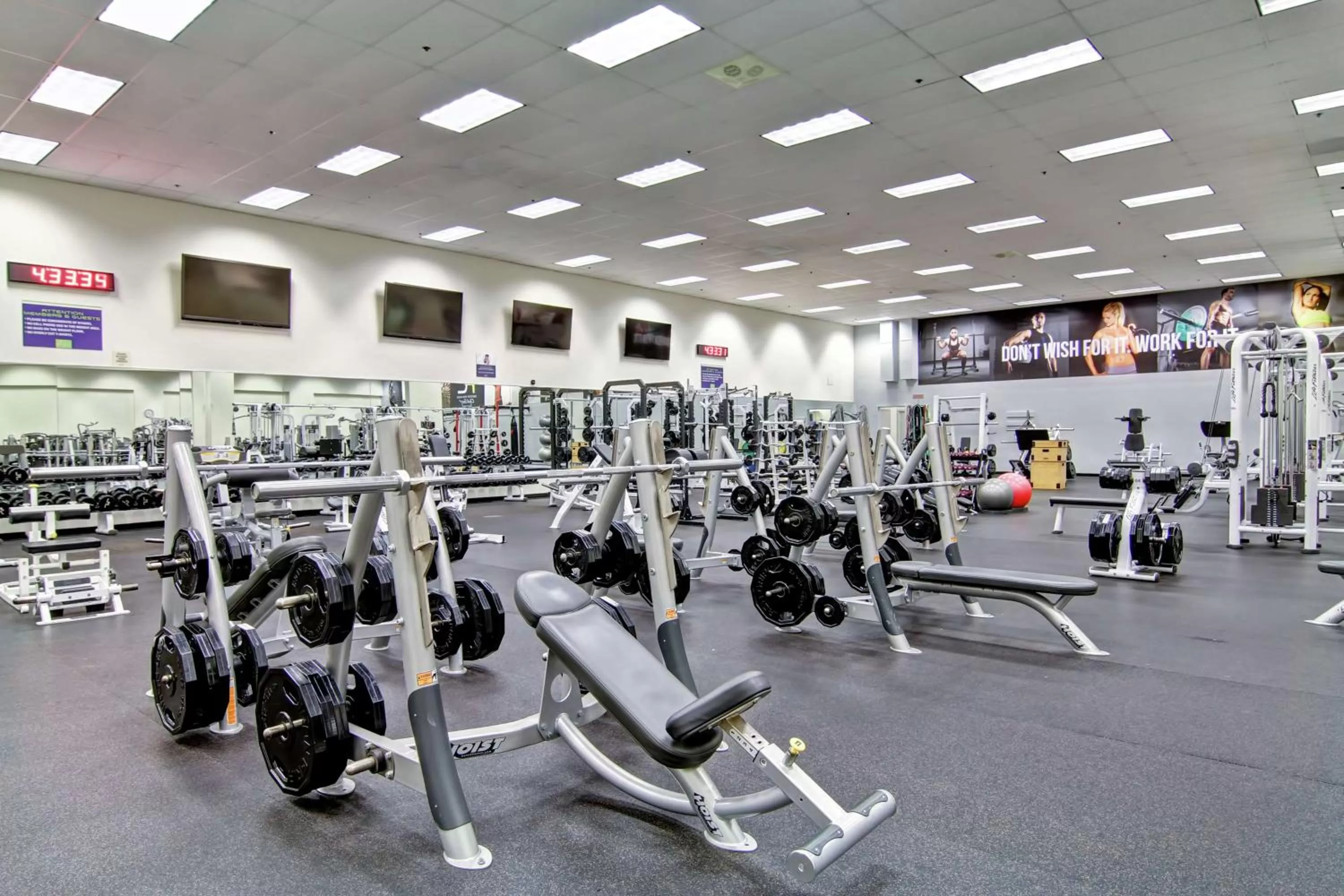 Fitness centre/facilities in DoubleTree by Hilton Pleasanton at The Club