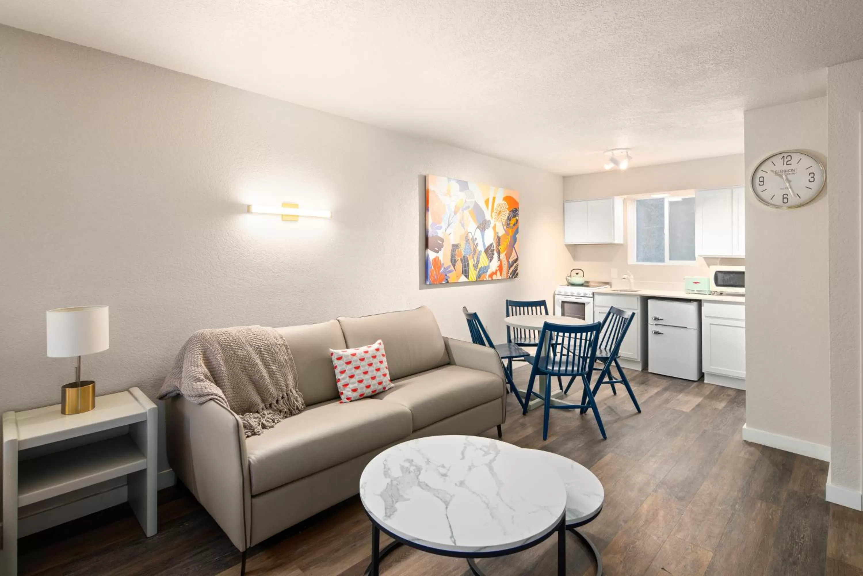 Kitchen or kitchenette in Hotel McCoy Pullman