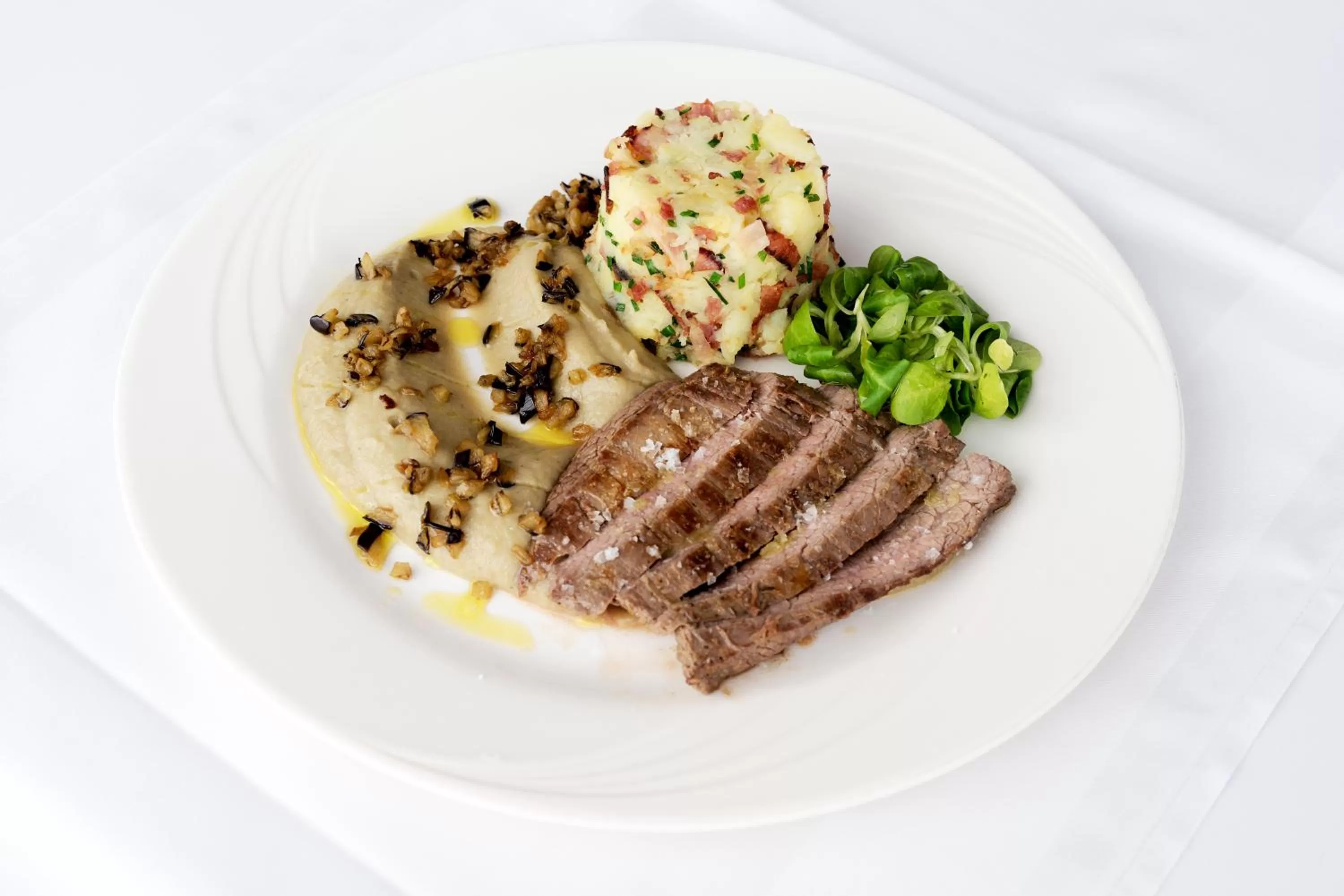 Food in STEELHOUSE Hotel