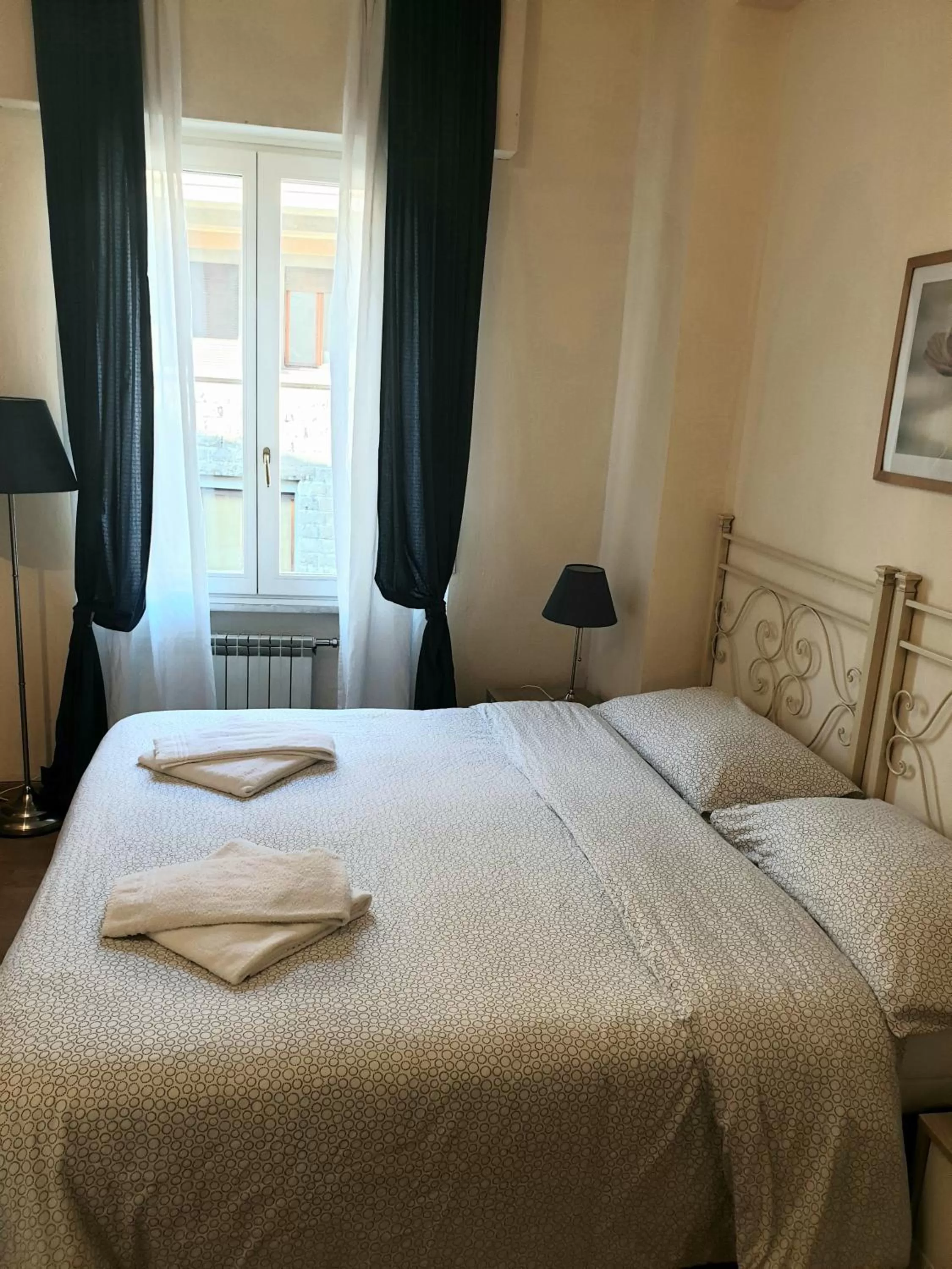 Bed in Hotel Por Santa Maria