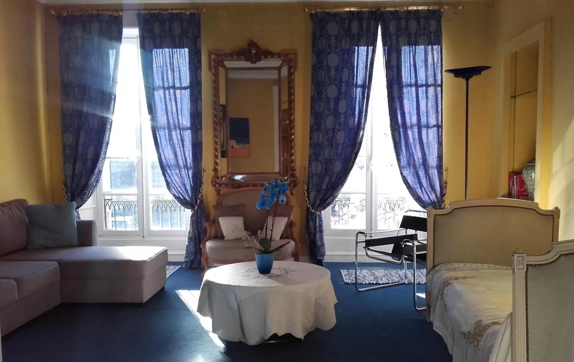 Living room, Seating Area in chambres de charme "Florence"