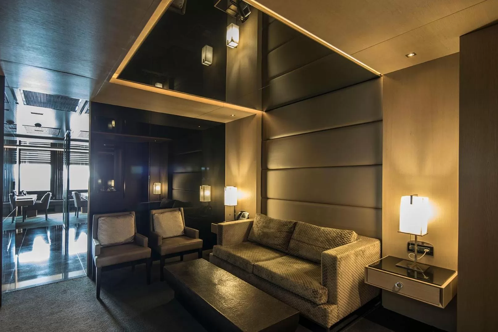 Living room, Seating Area in Key Hotel