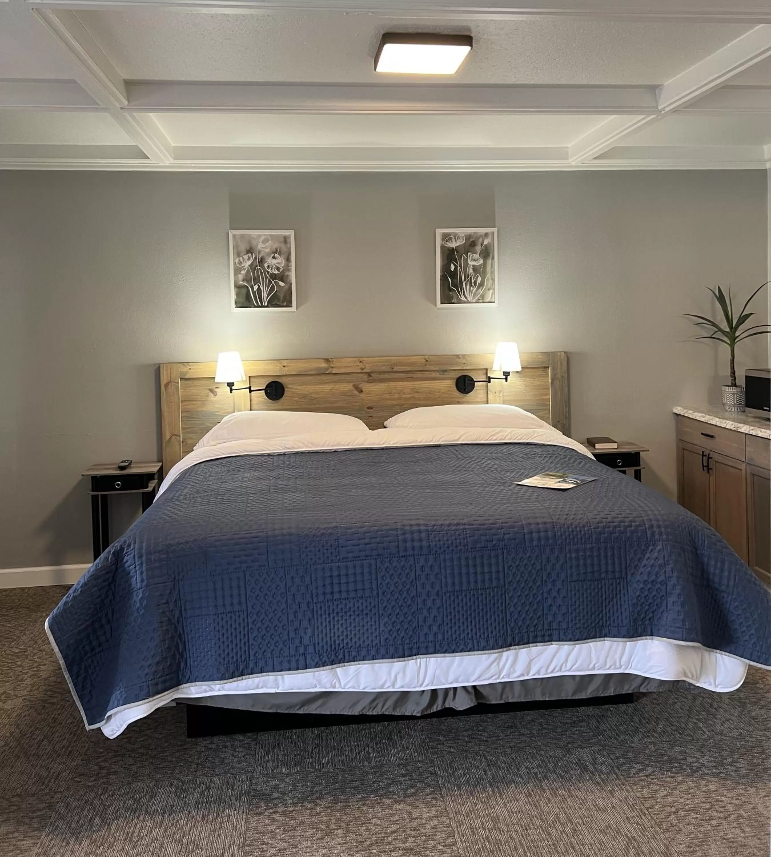 Bed in BlueGem Motel