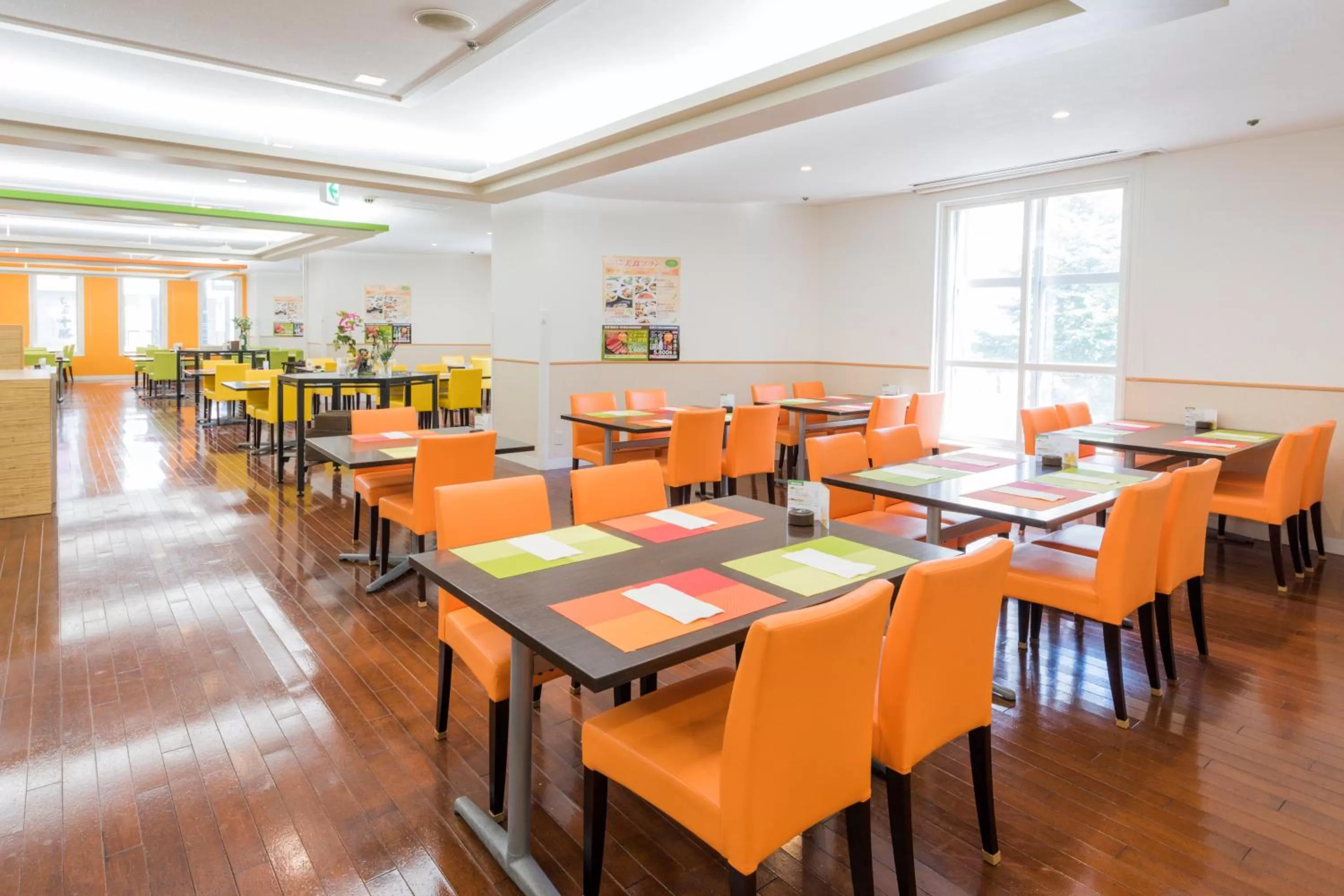 Restaurant/places to eat in ANA Holiday Inn Sapporo Susukino by IHG