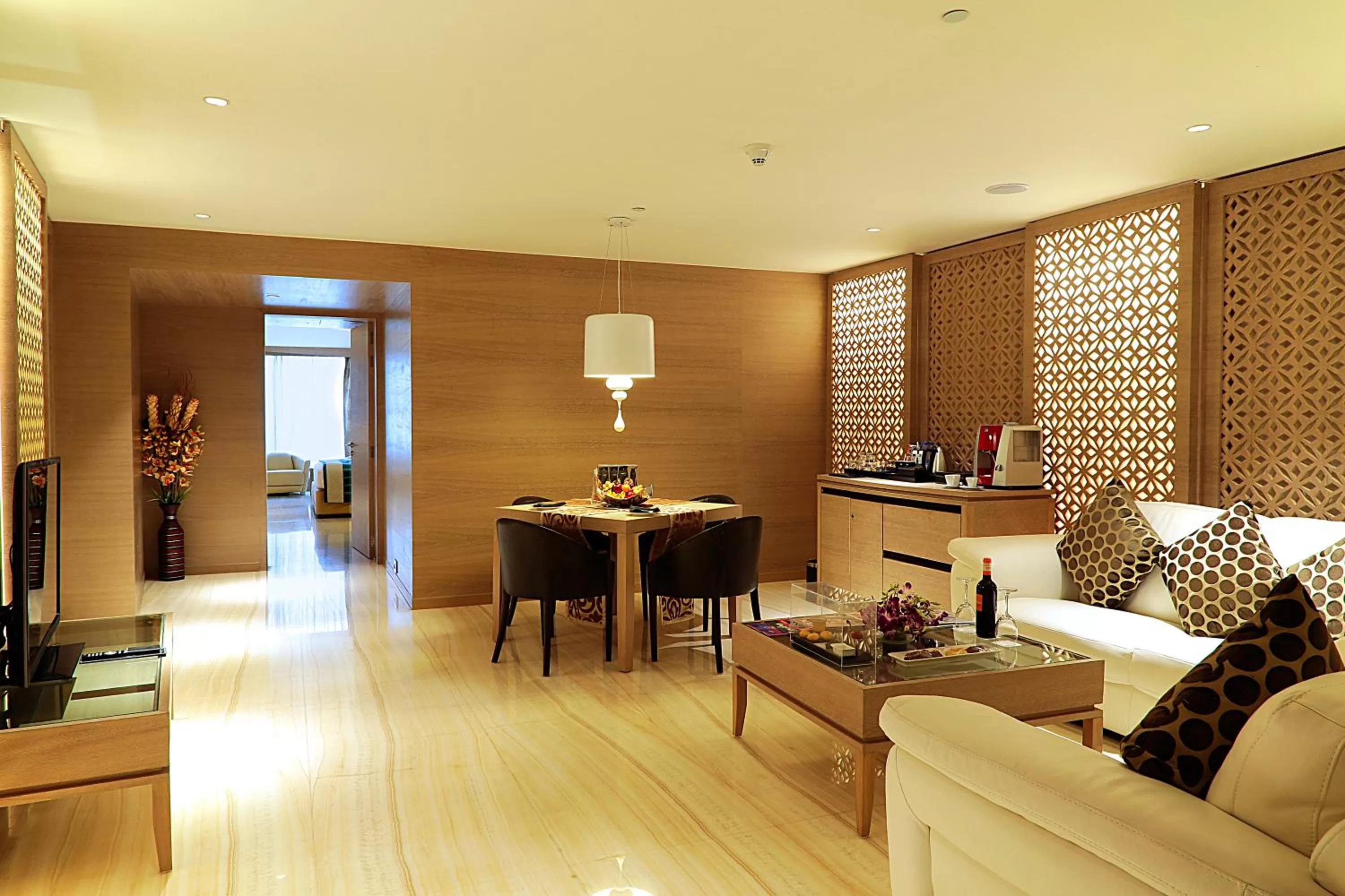 Living room in Hotel Sahara Star