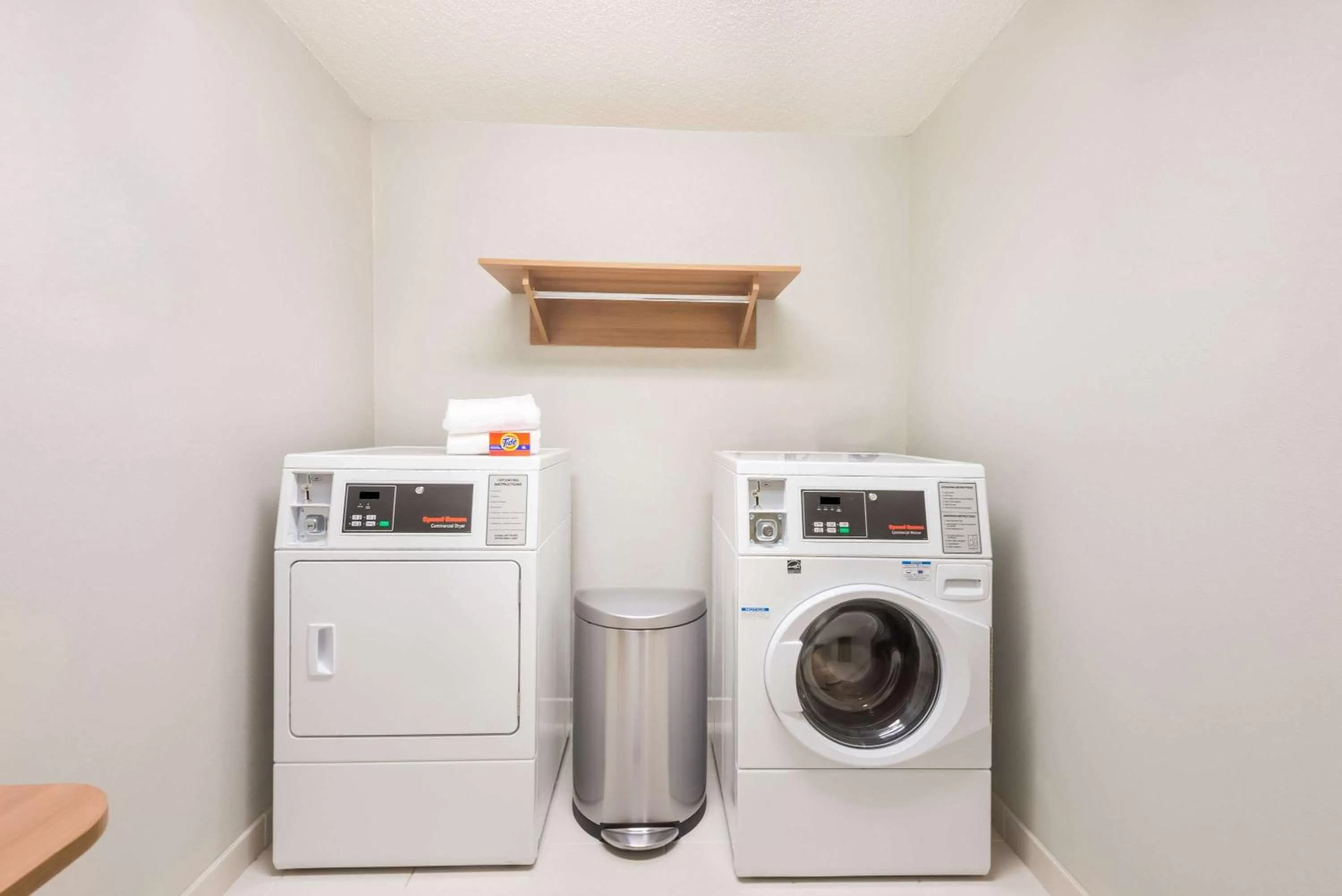 Lobby or reception in Microtel Inn & Suites by Wyndham Beaver Falls