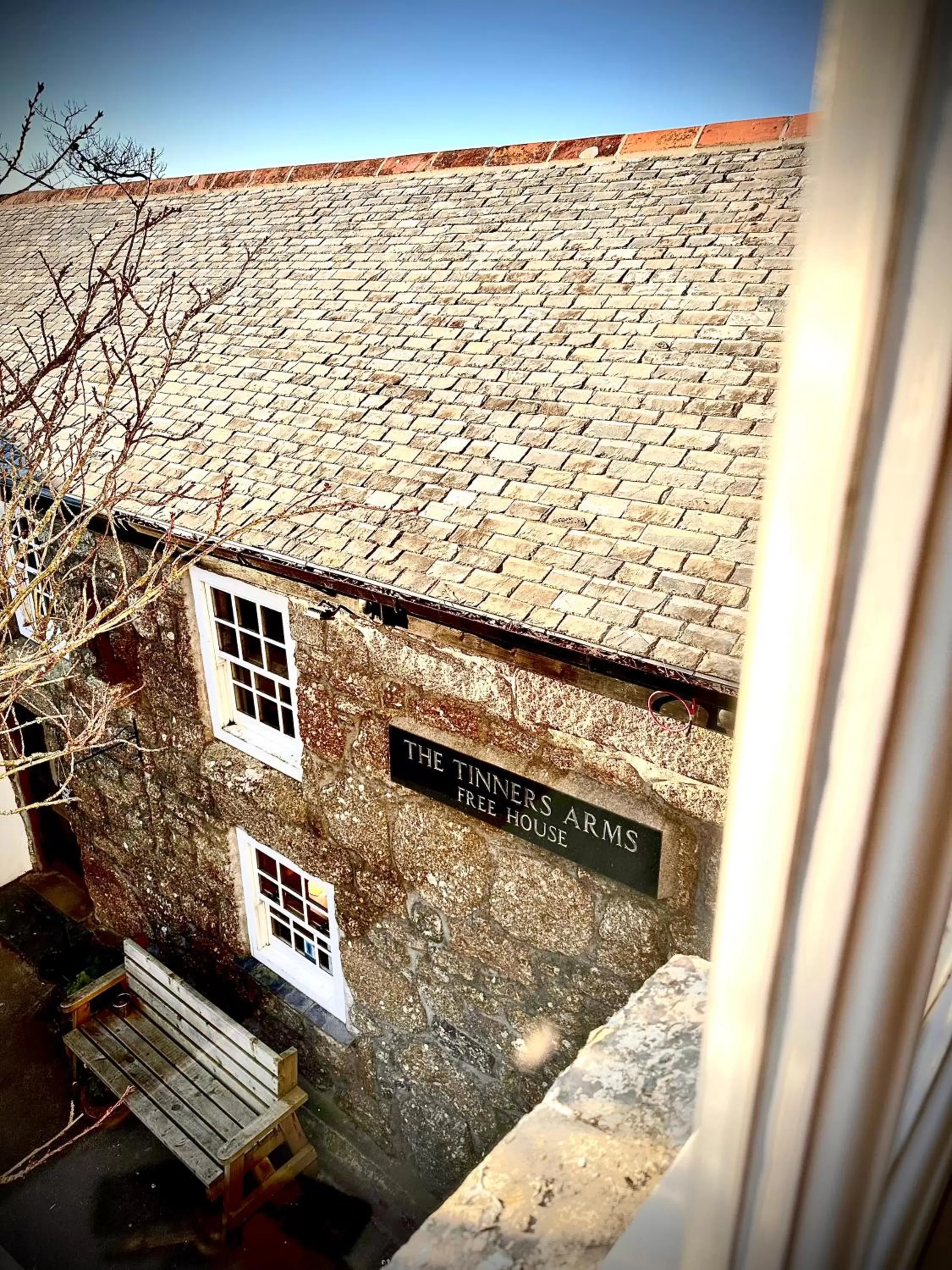 The White House at The Tinners Arms