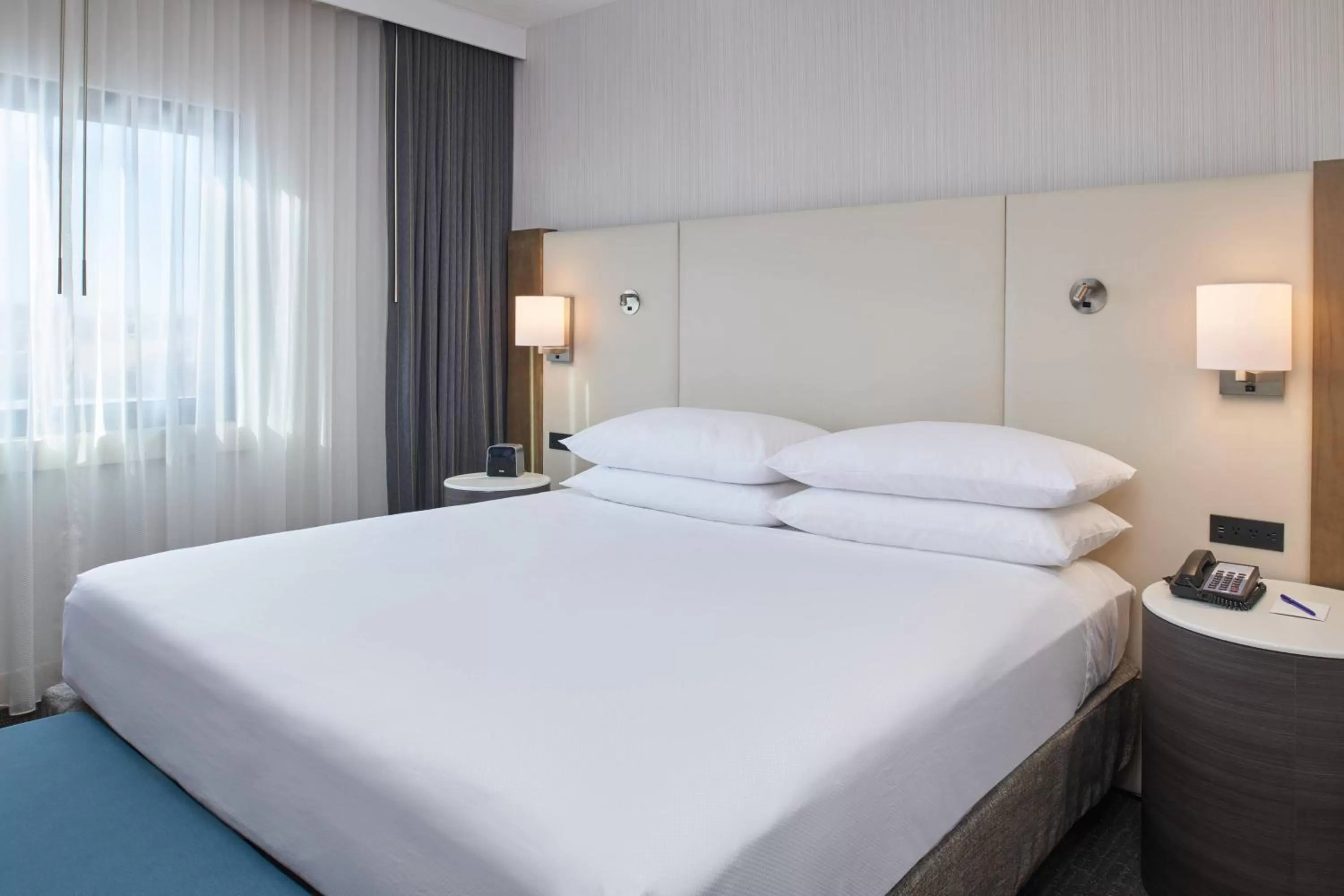 King Room with Sofa Bed and Adapted Tub - Mobility and Hearing Accessible in Delta Hotels by Marriott Detroit Novi