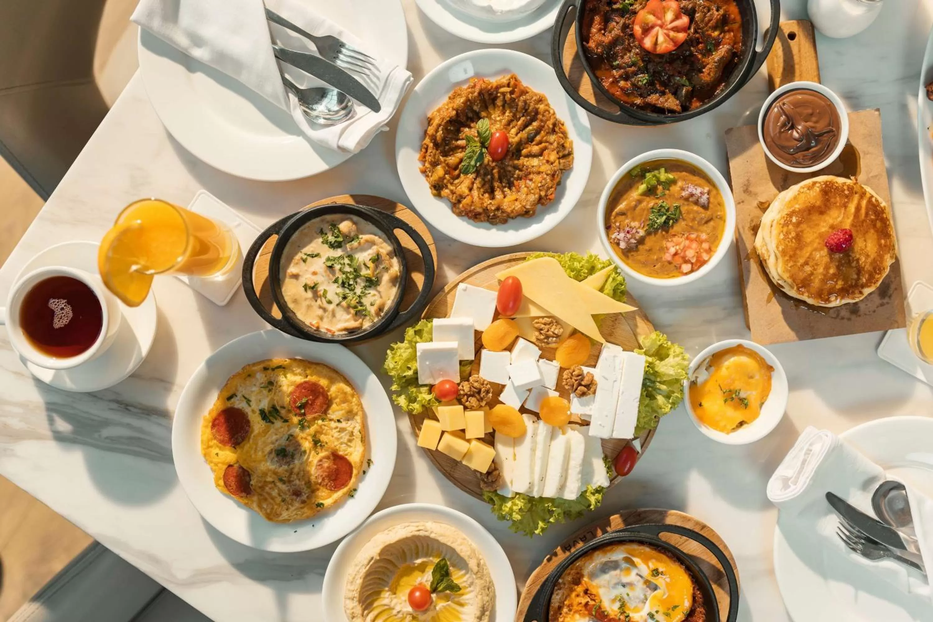 Restaurant/places to eat in Radisson Blu Hotel, Buraidah