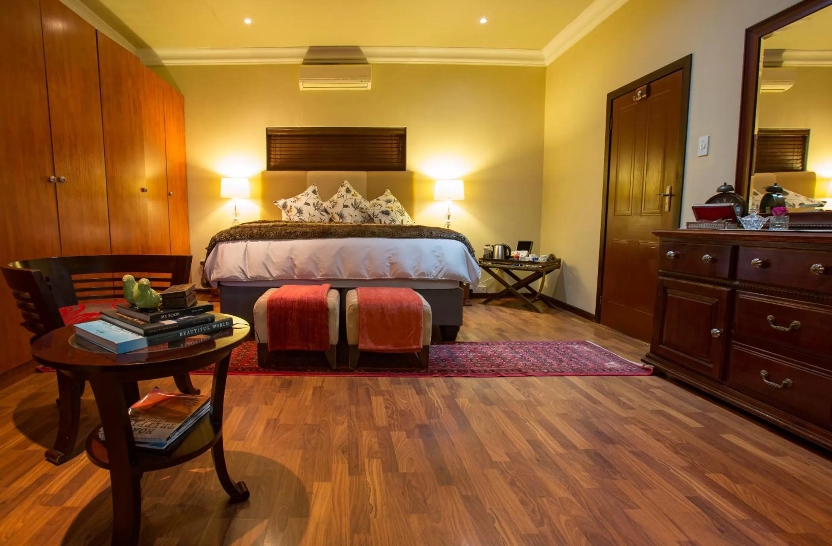 Bed in Spacube Luxury Suites and Spa