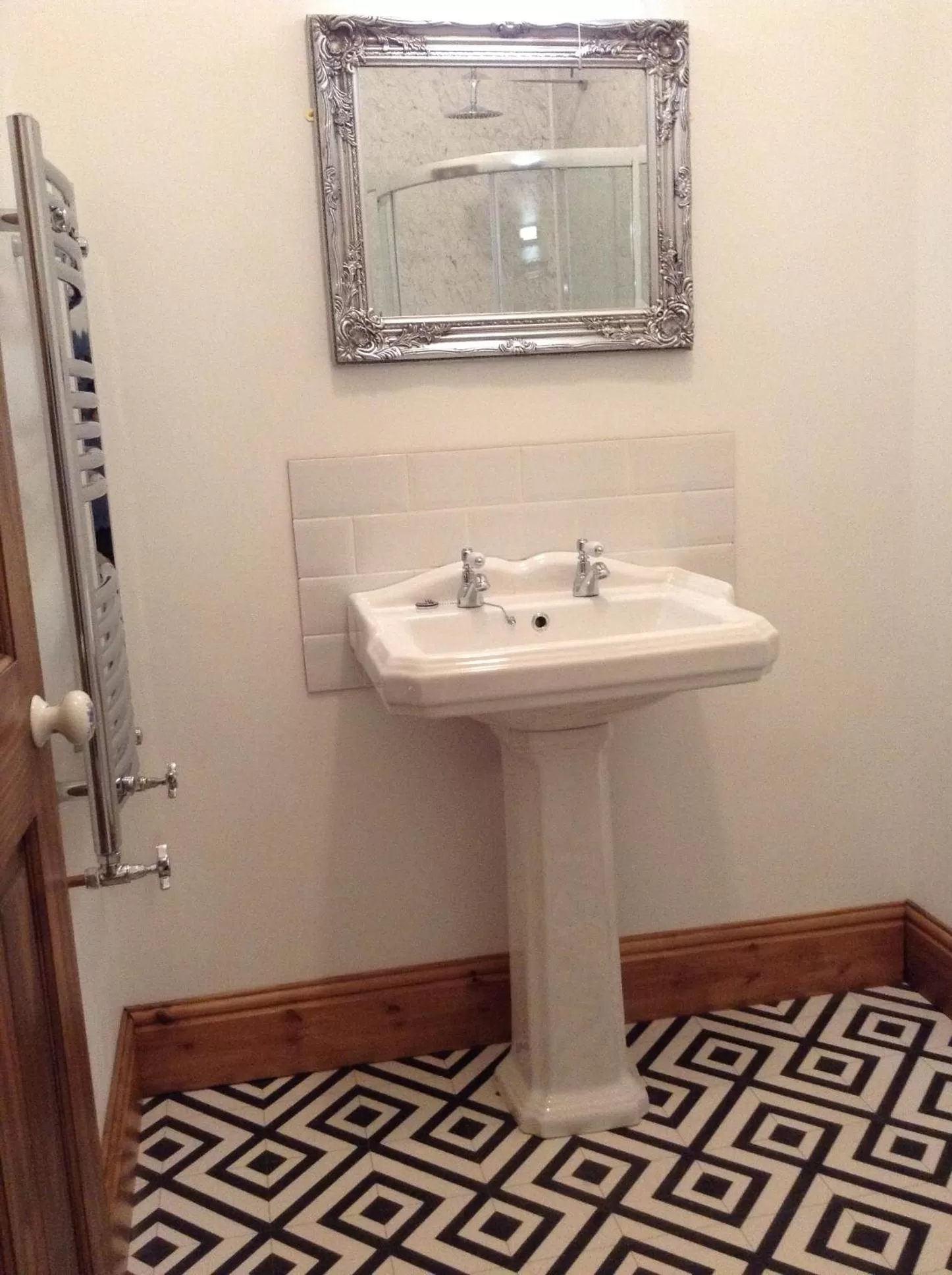 Bathroom in Treganoon House, Lanlivery