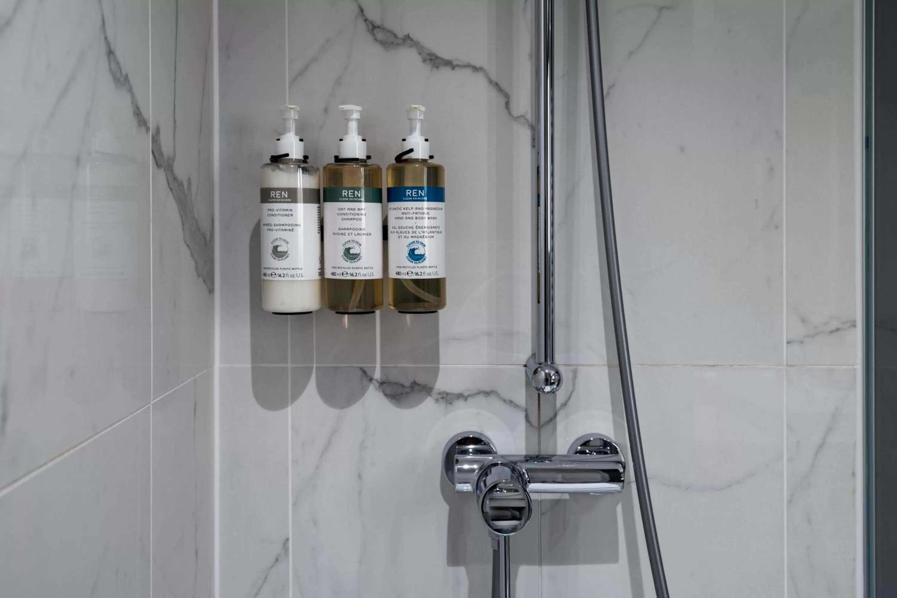 Bathroom in Numa Munich Stark