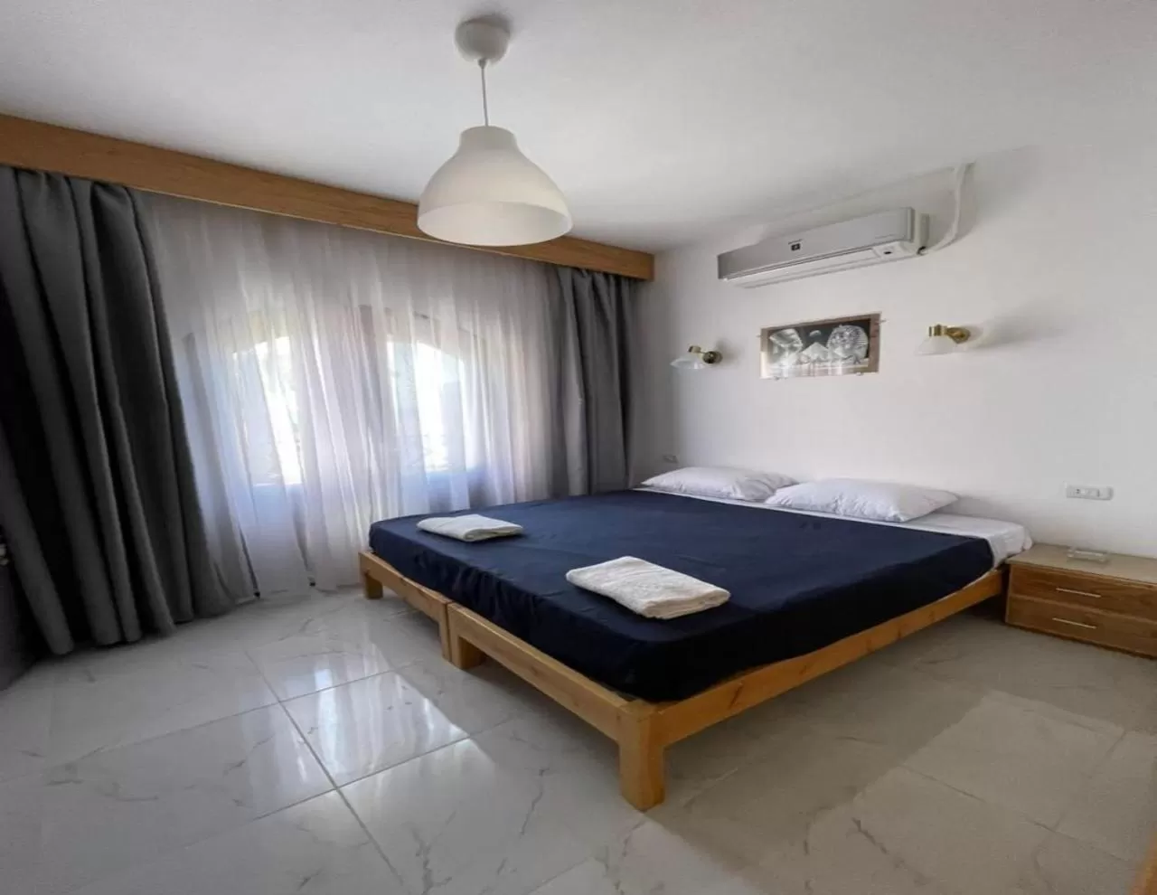 Bed in Penguin Village Dahab